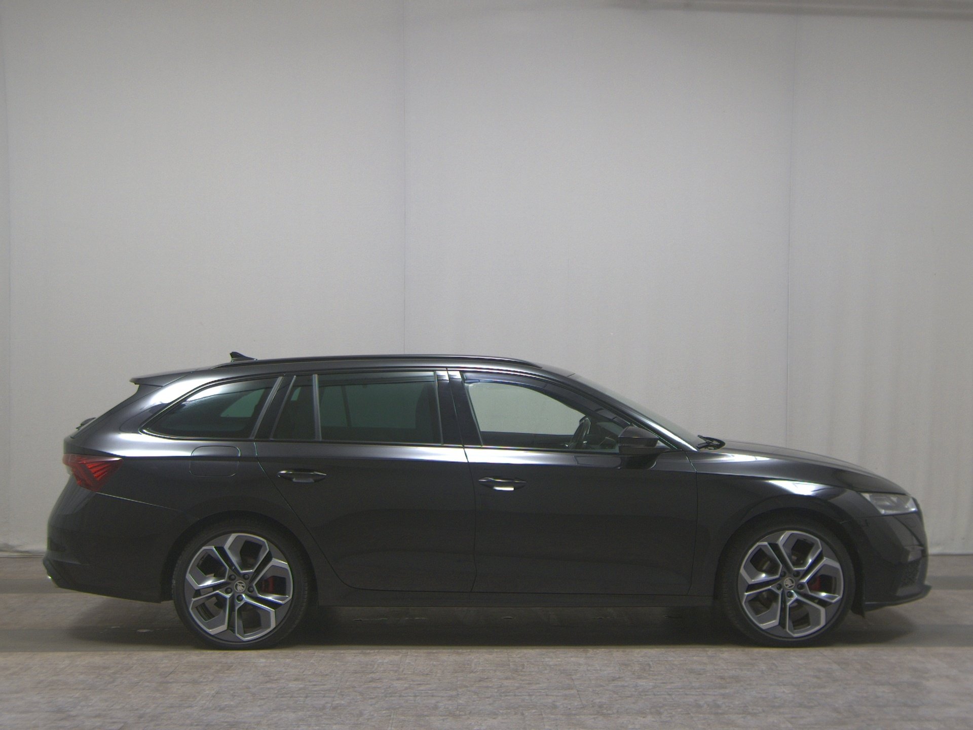 Skoda Octavia Kombi 2.0 TDI RS DCC Navi LED vc HuD RfK
