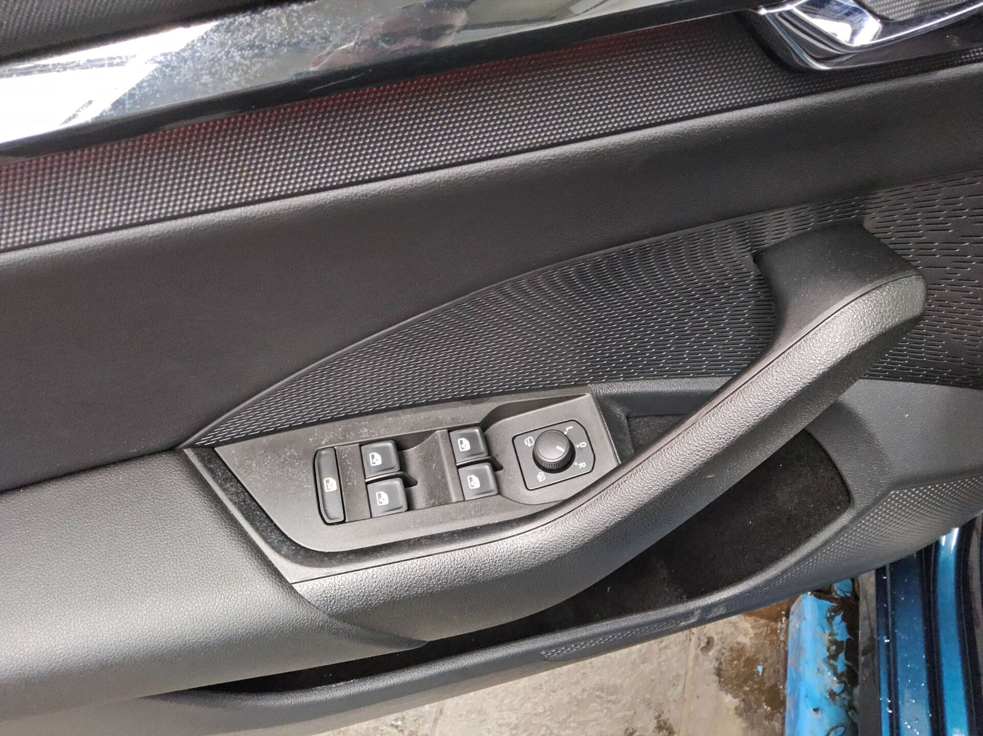 Skoda Octavia Kombi 1.0 TSI Ambition Navi LED vc RfK 9