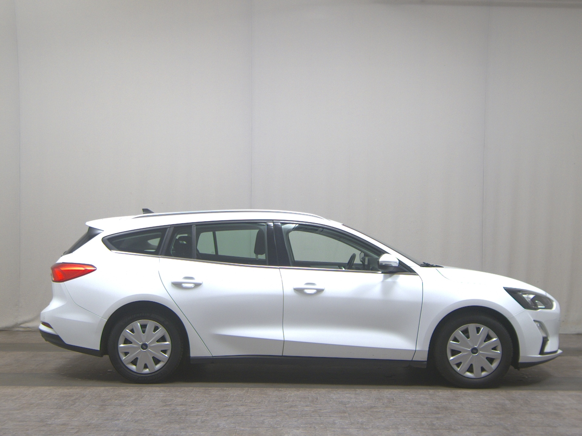 Ford Focus Turnier 1.5 EB Cool&Connect Navi LED RfK