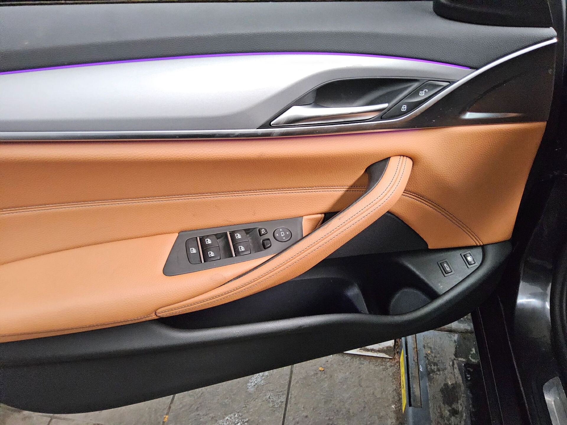 BMW 530e Leder Navi LED+ LC prof. ACC Kamera 10