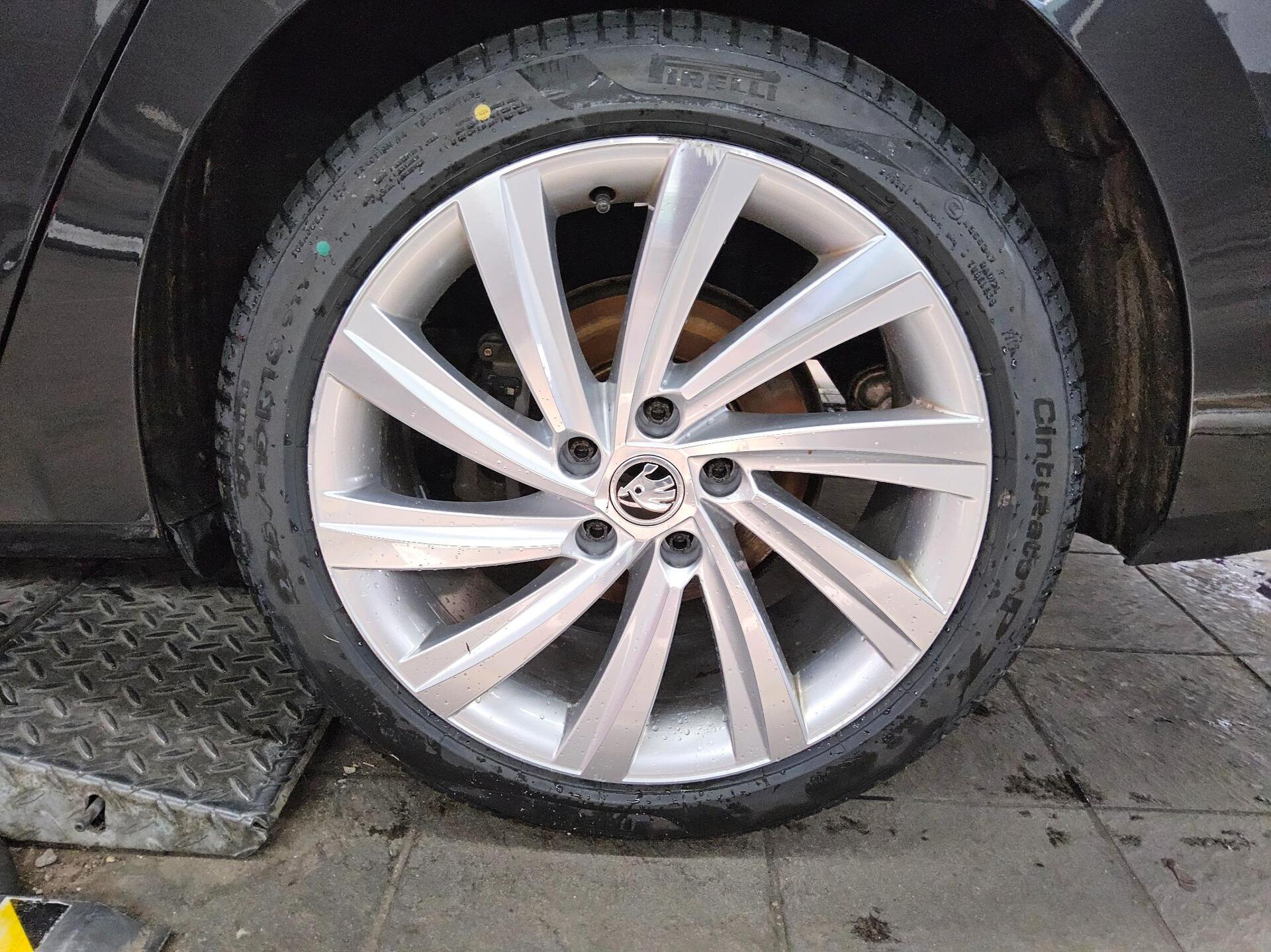 Skoda Octavia Kombi 1.4 TSI iV Style Navi LED Virtual Pano RFK 10