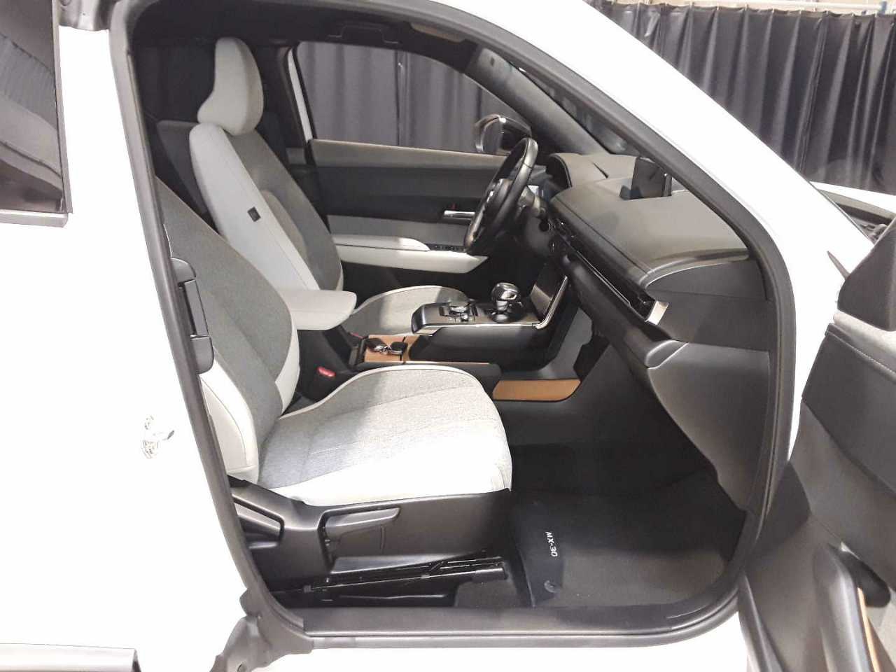 Mazda MX-30 Advanage NAVI LED HUD RFK T-Leder 5