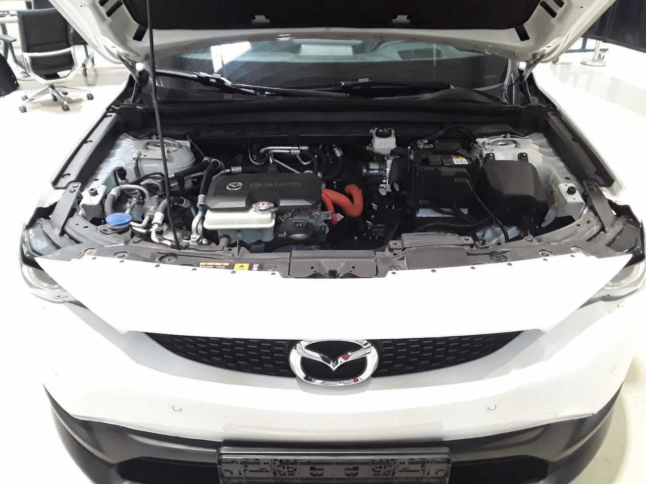 Mazda MX-30 Advanage NAVI LED HUD RFK T-Leder 11