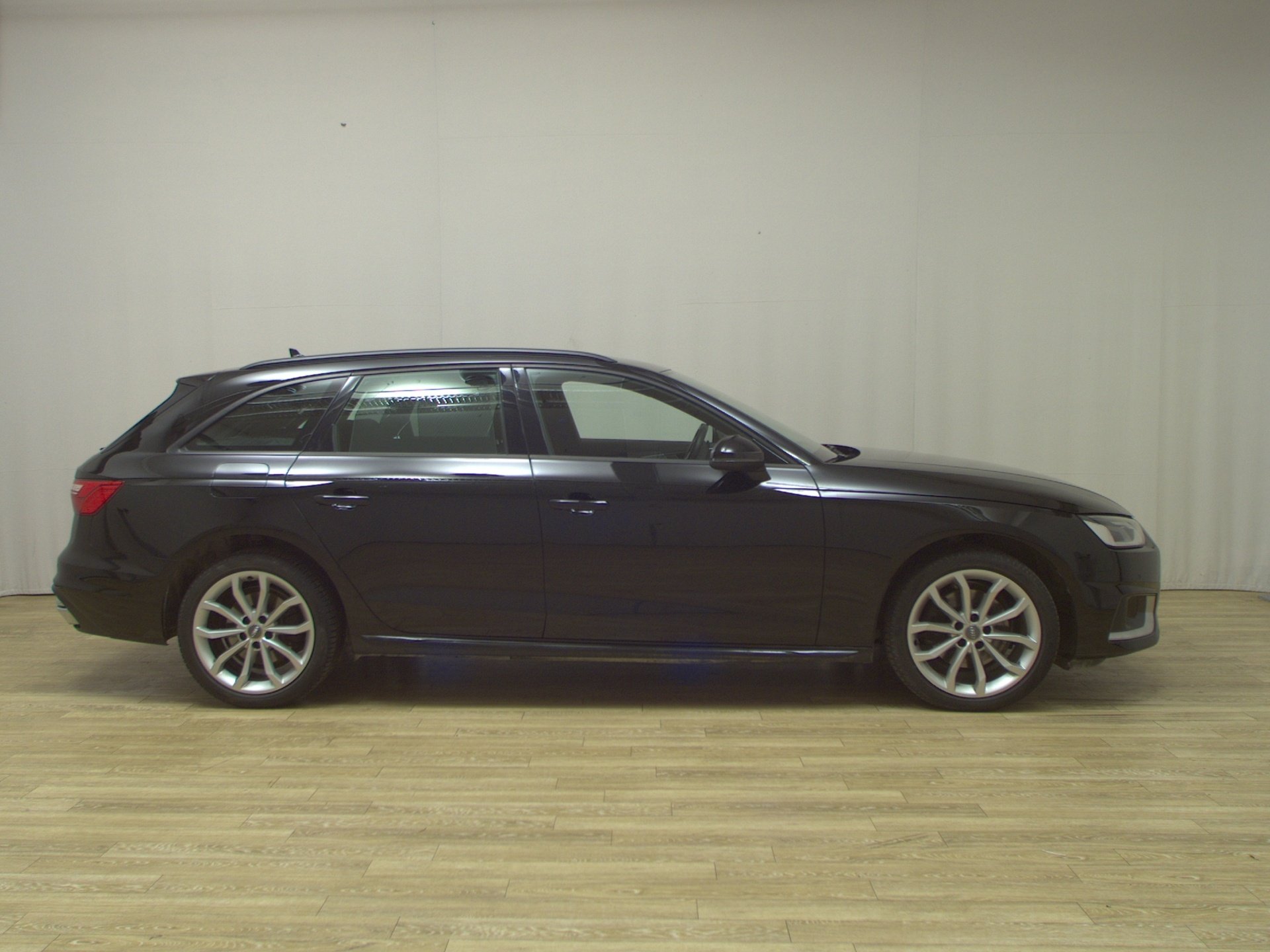 Audi A4 Avant 35 TDI advanced Navi+ LED Virtual ACC