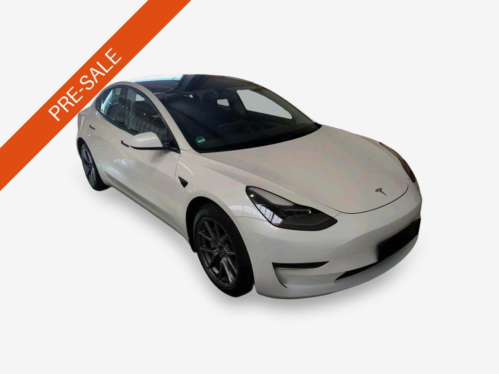 Tesla Model 3 Long Range AWD NAVI LED PANO SHZ KAMERA
