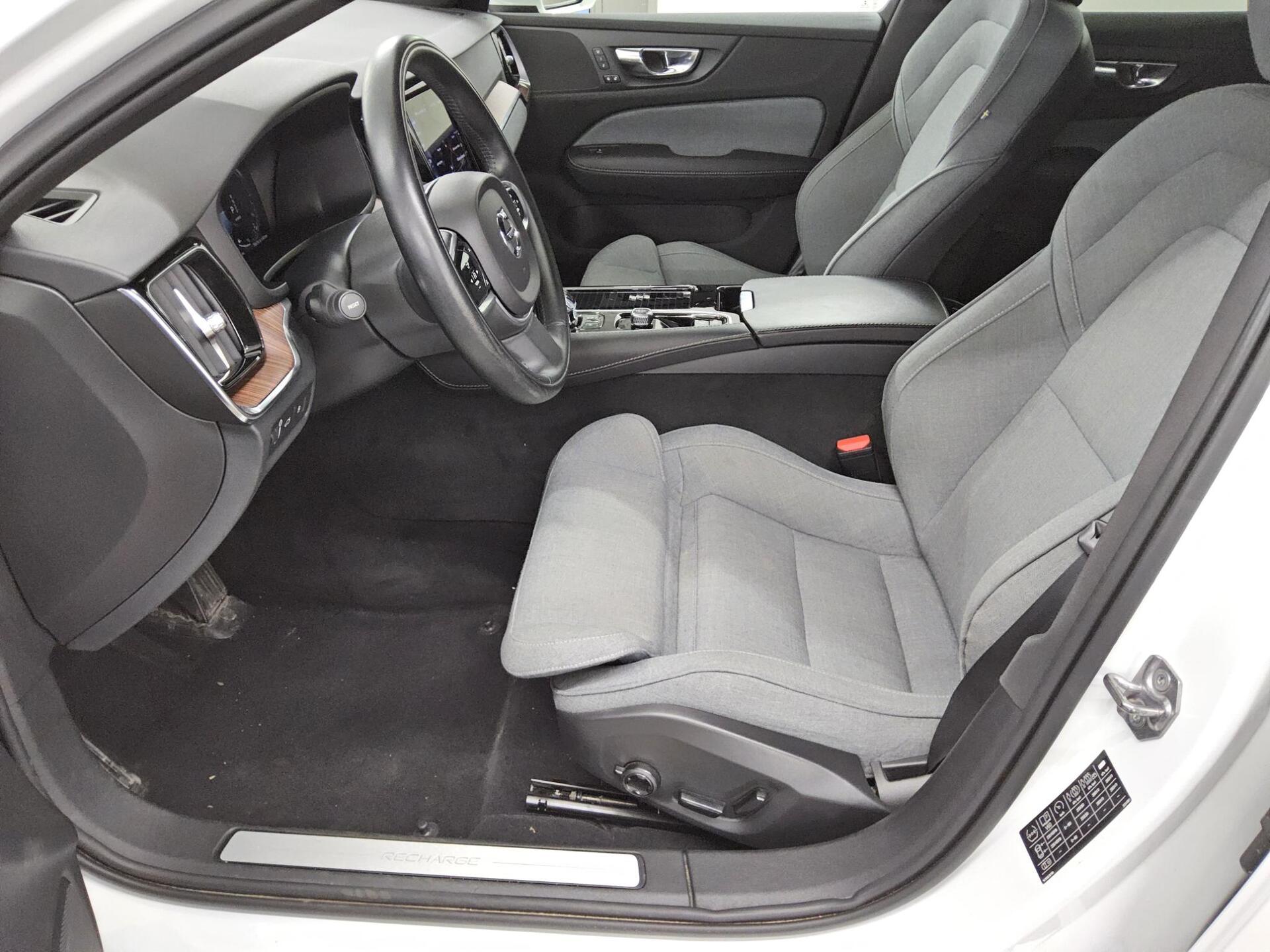 Volvo V60 T6 Inscription Navi LED HuD AHK RFK ACC 9