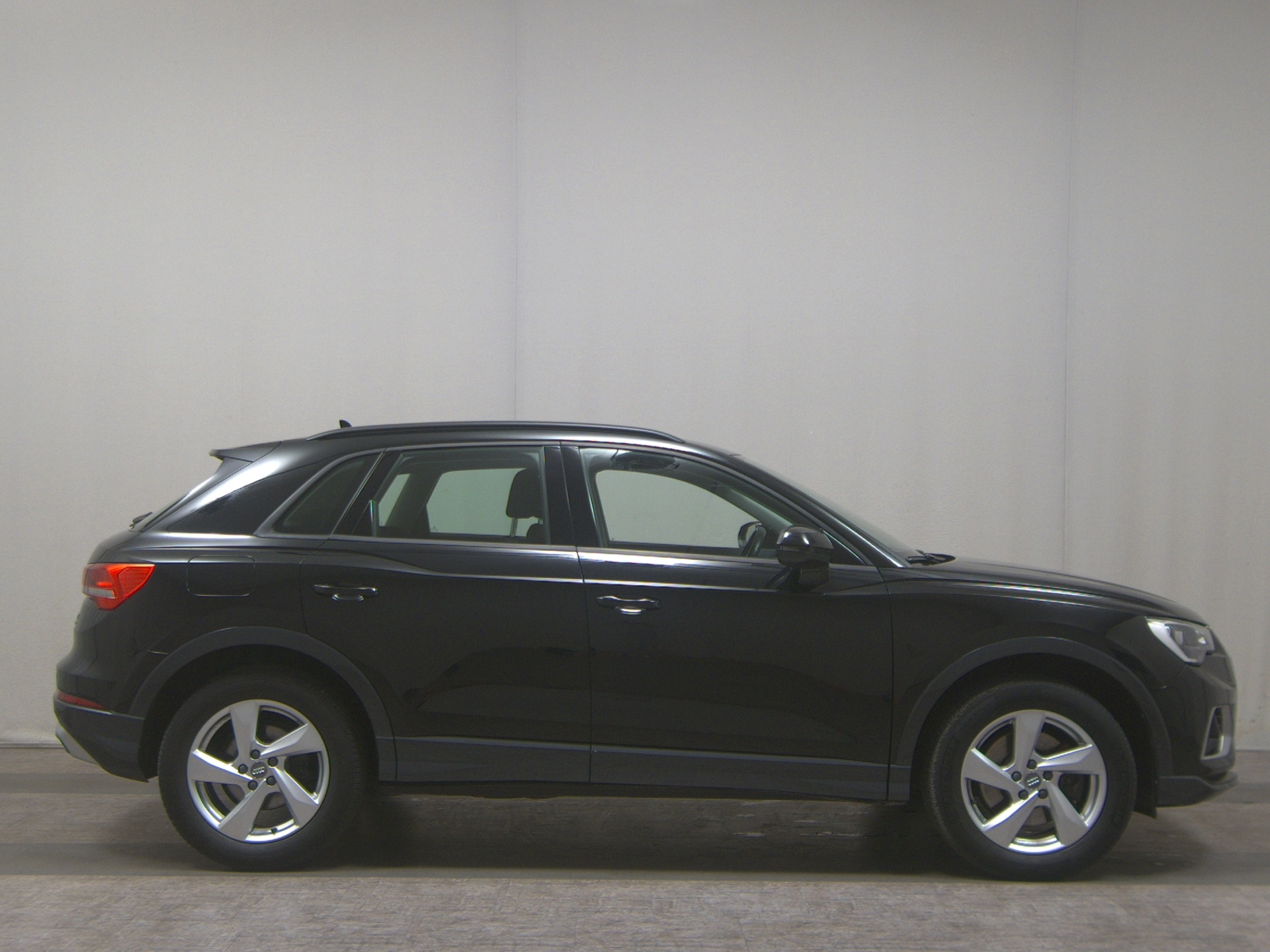 Audi Q3 40 TDI advanced Navi LED Virtual PDC SHZ