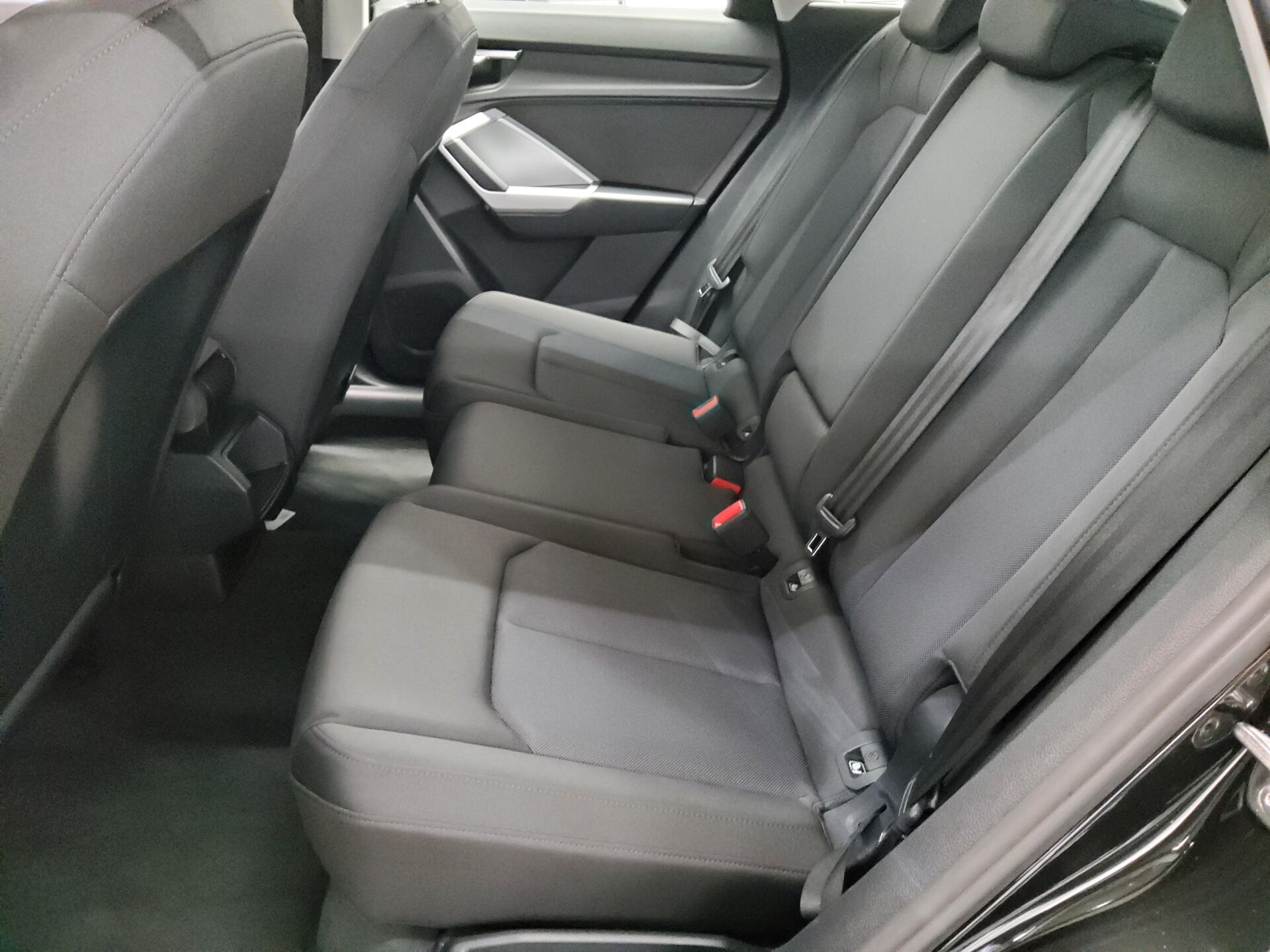 Audi Q3 40 TDI advanced Navi LED Virtual PDC SHZ 13