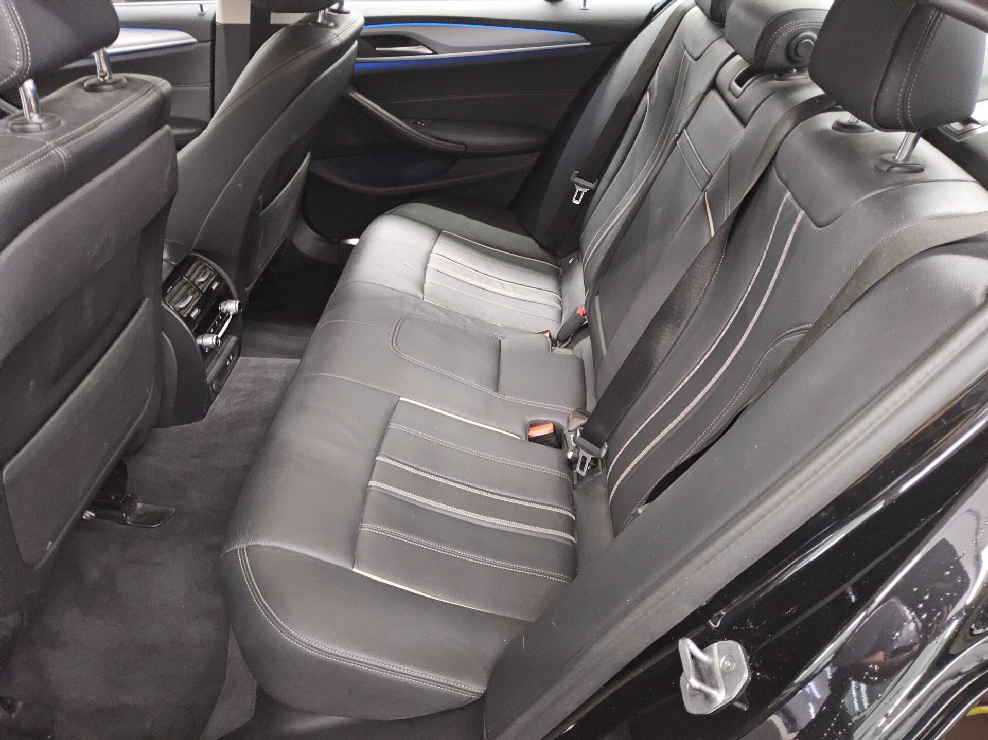 BMW 530e Leder Navi LED+ LC Prof. AHK ACC Kamera 13