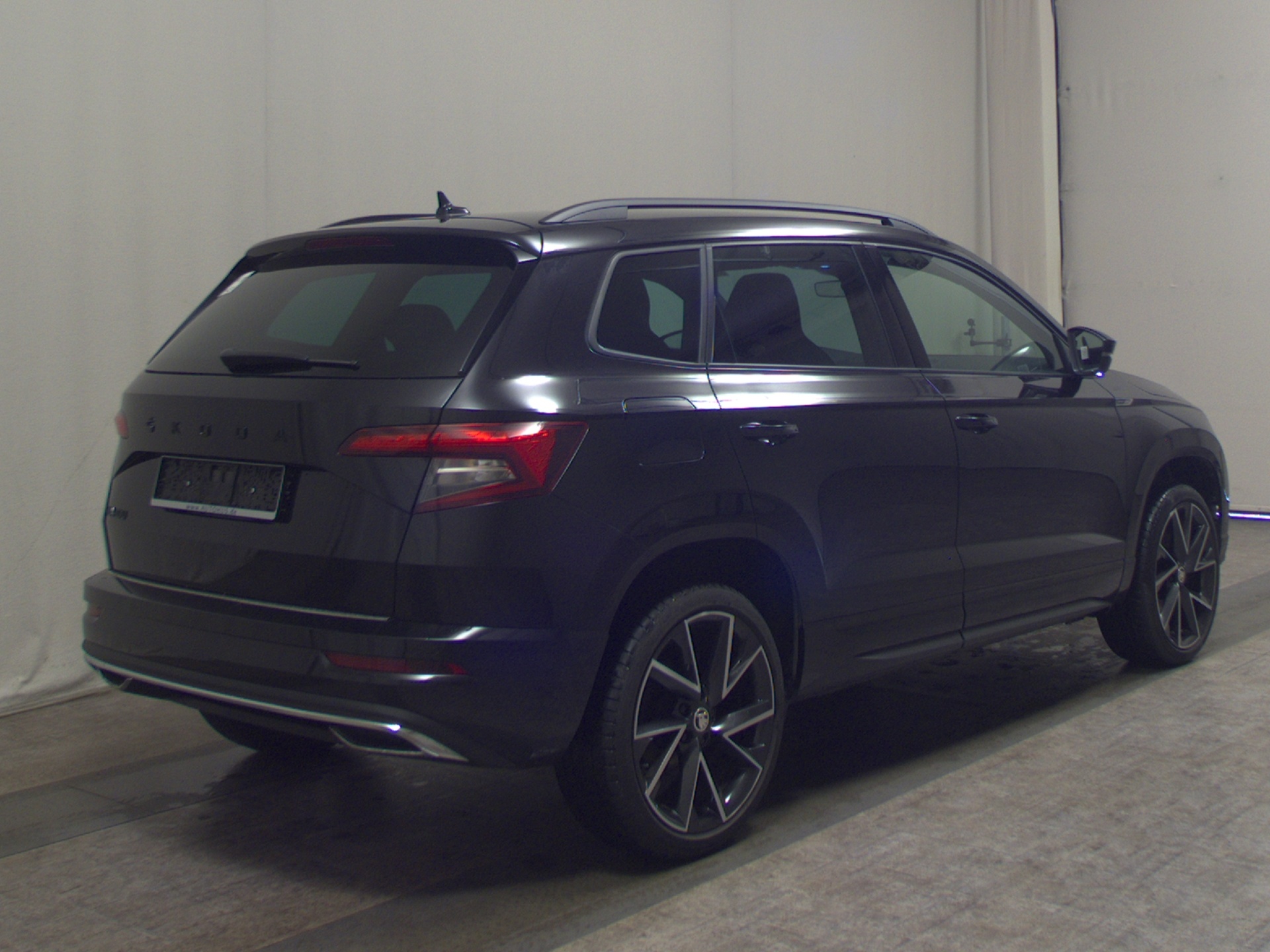 Skoda Karoq 1.5 TSI SportLine Navi LED vc ACC PDC Shz 4
