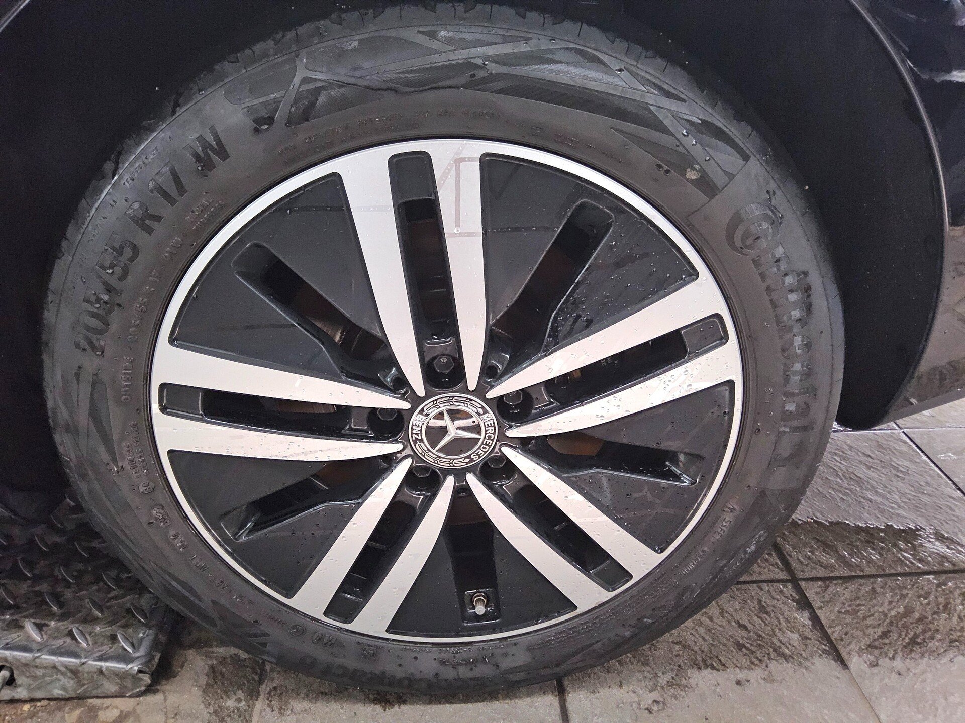 Mercedes-Benz CLA 250 Shooting Brake e Navi LED PDC 11