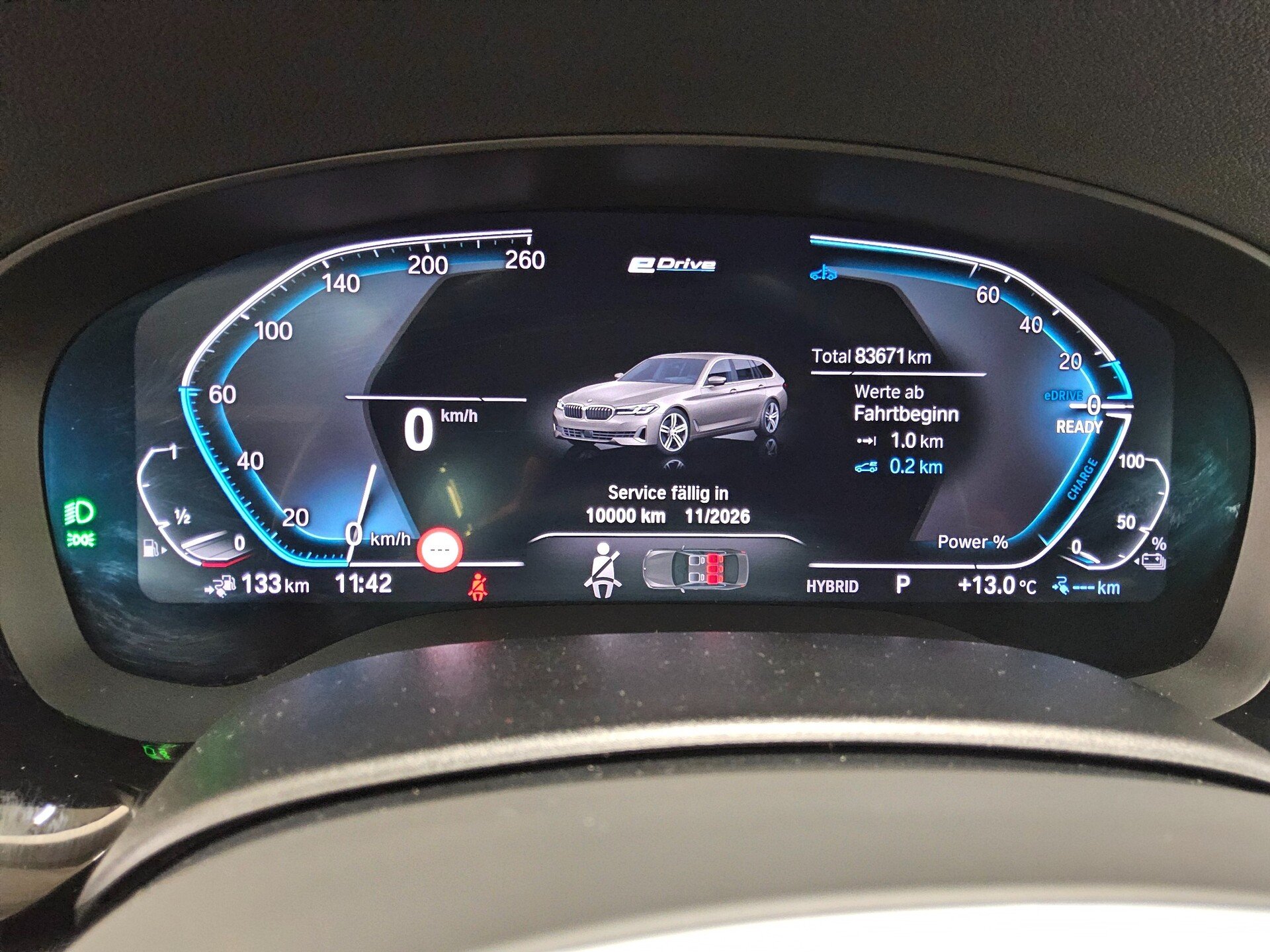 BMW 530e Touring e Leder Navi LED LC prof. Pano 360° 8