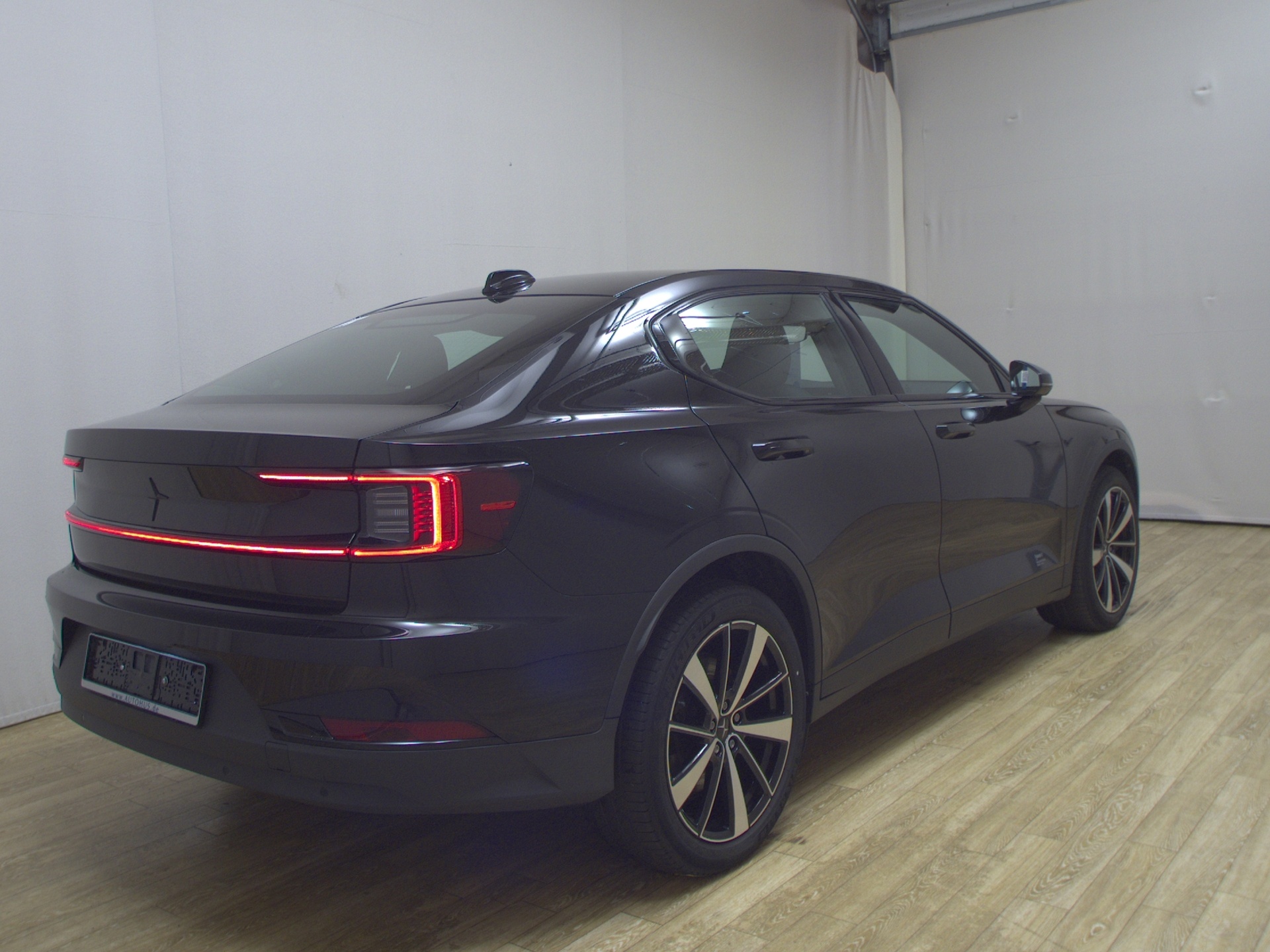 Polestar 2 Long Range Navi LED Shz Rückfahrkamera PDC 4