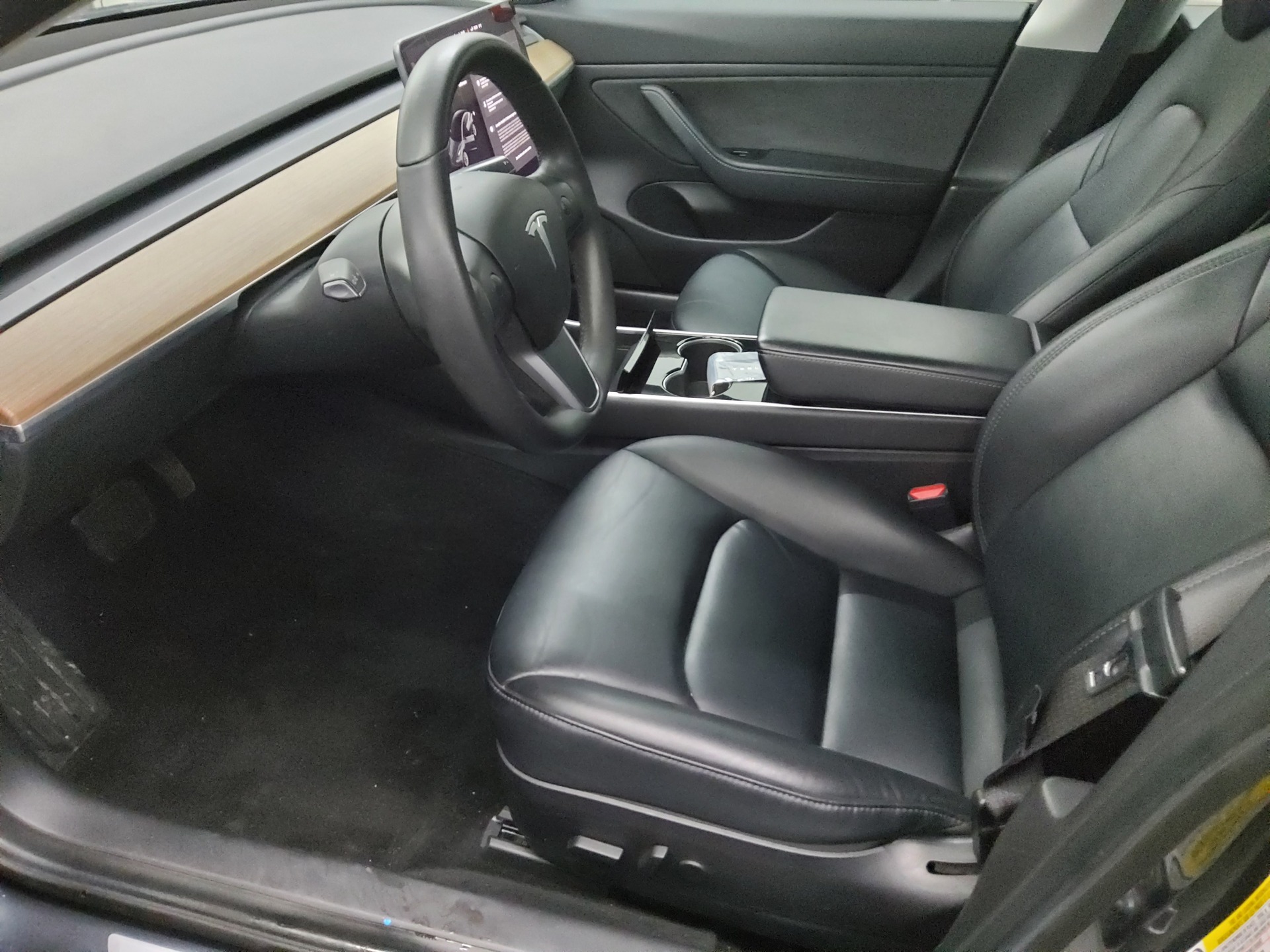 Tesla Model 3 Leder Navi LED Kamera 8