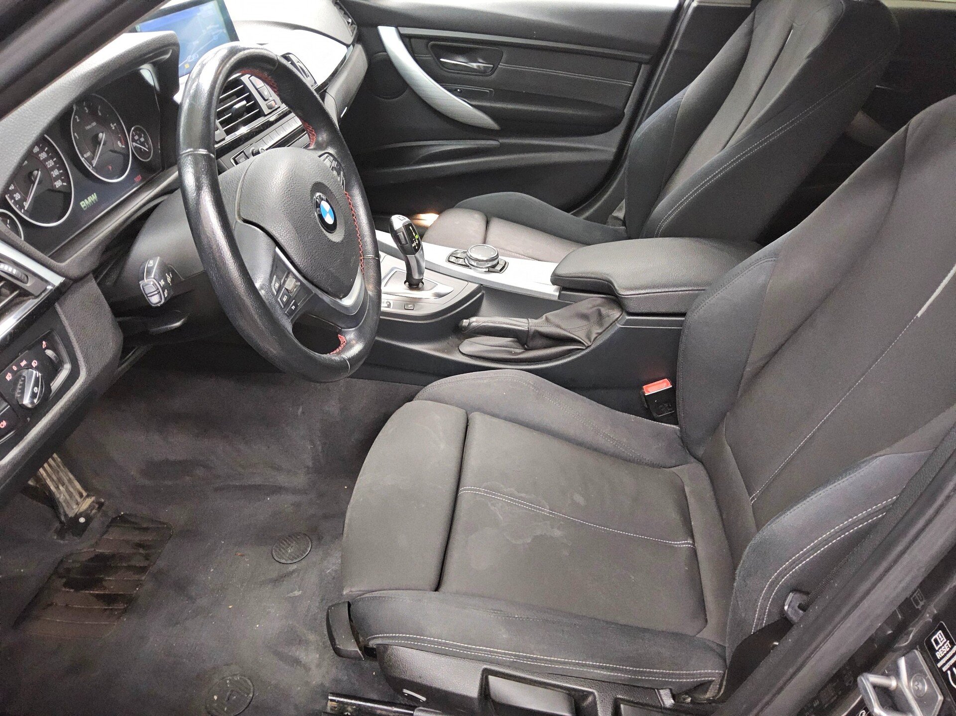 BMW 318dA Touring Navi Xenon HiFi SHZ 8