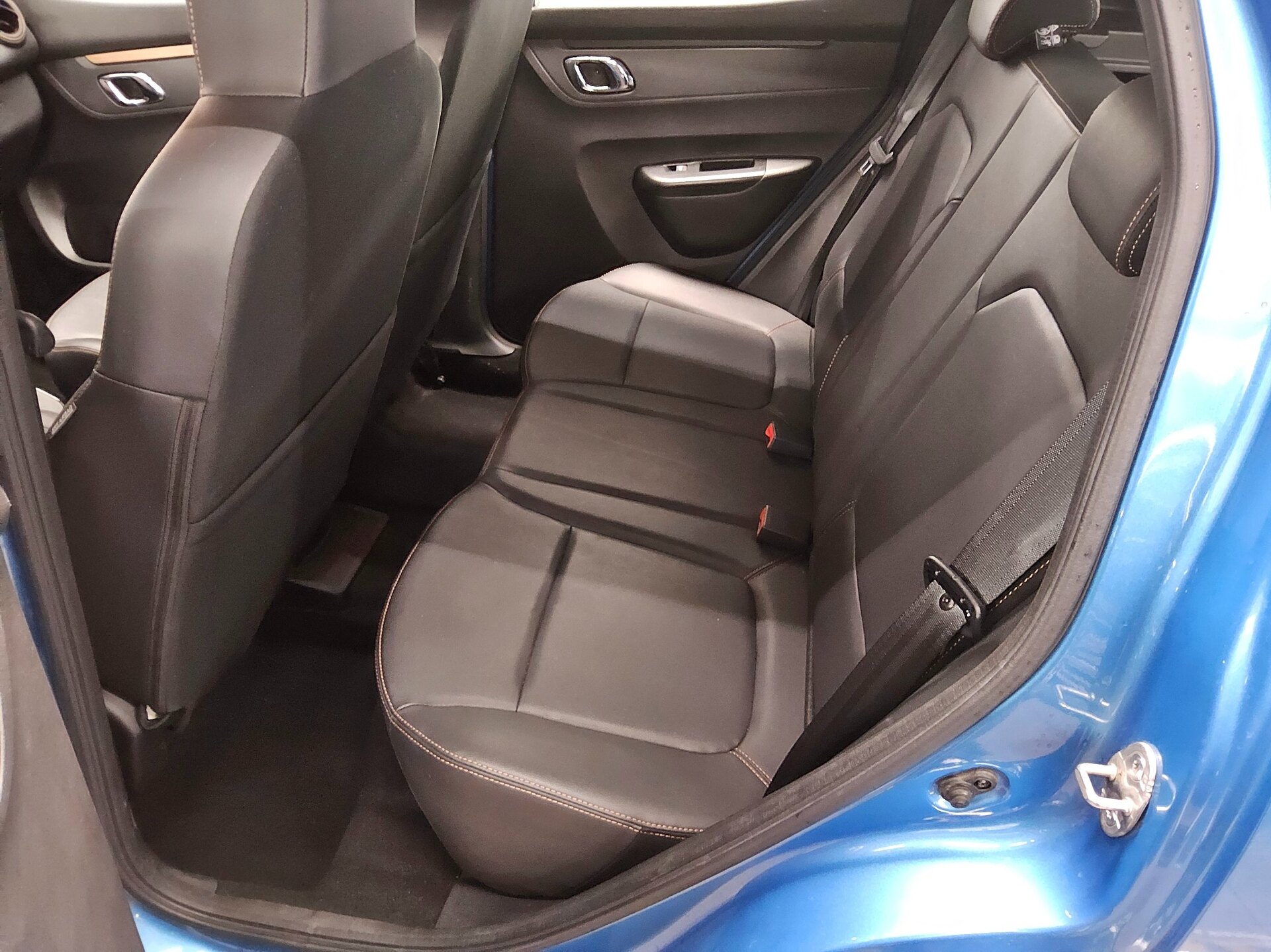 Dacia Spring T-Leder NAVI KLIMA KAMERA 13