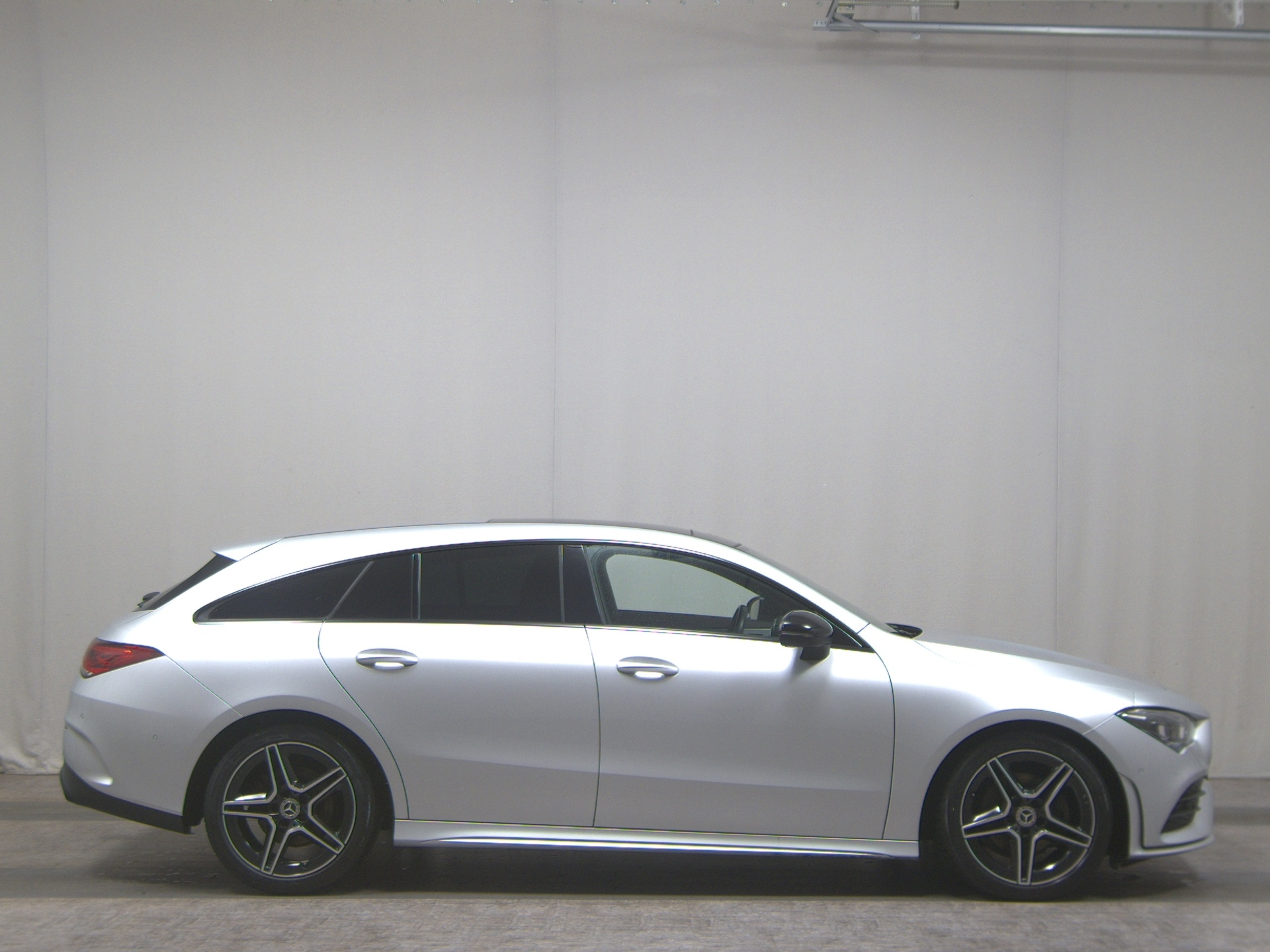 Mercedes-Benz CLA 200 SB d AMG-Line Night Navi Pano MB-LED AHK