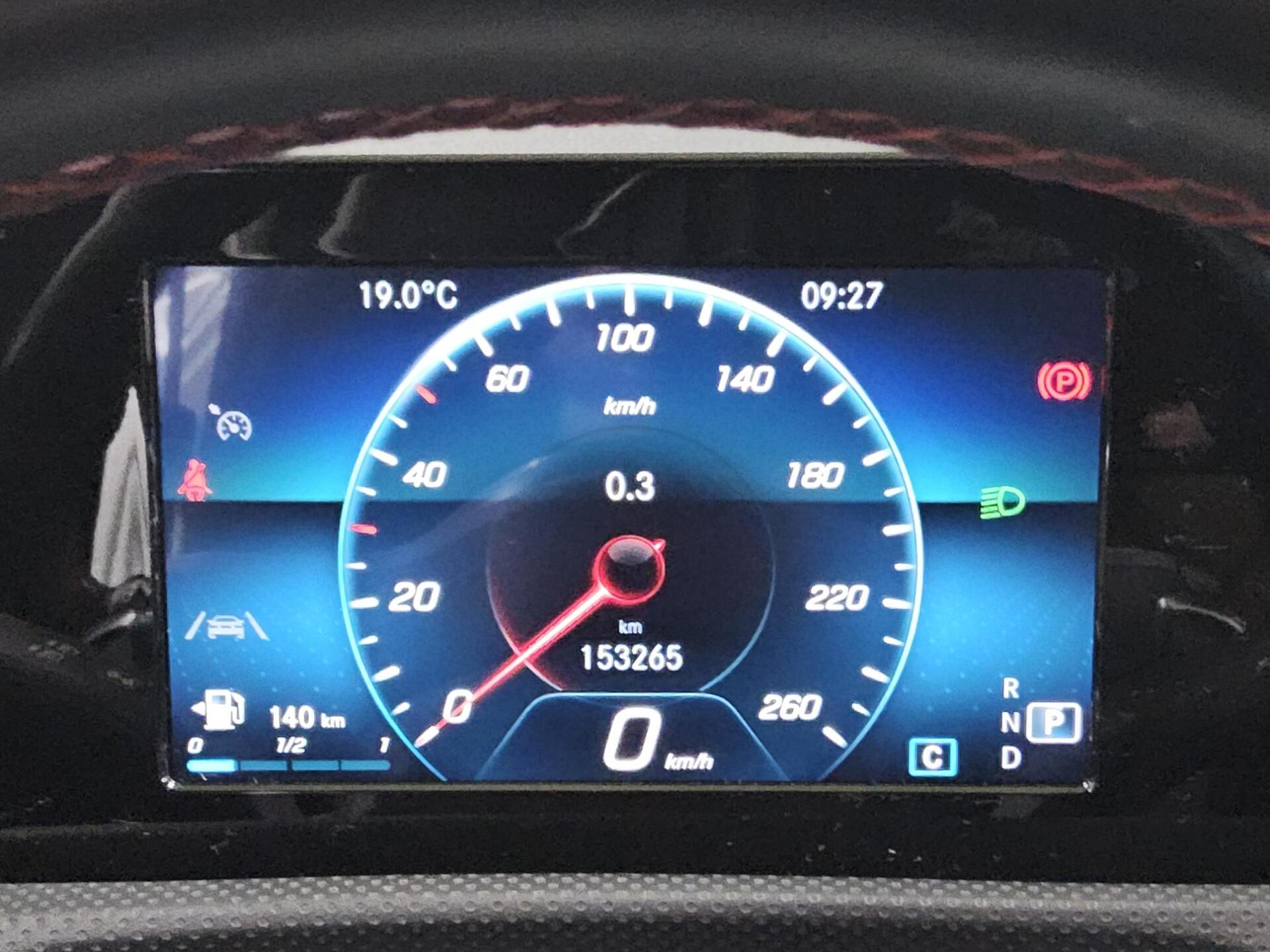 Mercedes-Benz CLA 200 SB d AMG-Line Night Navi Pano MB-LED AHK 8