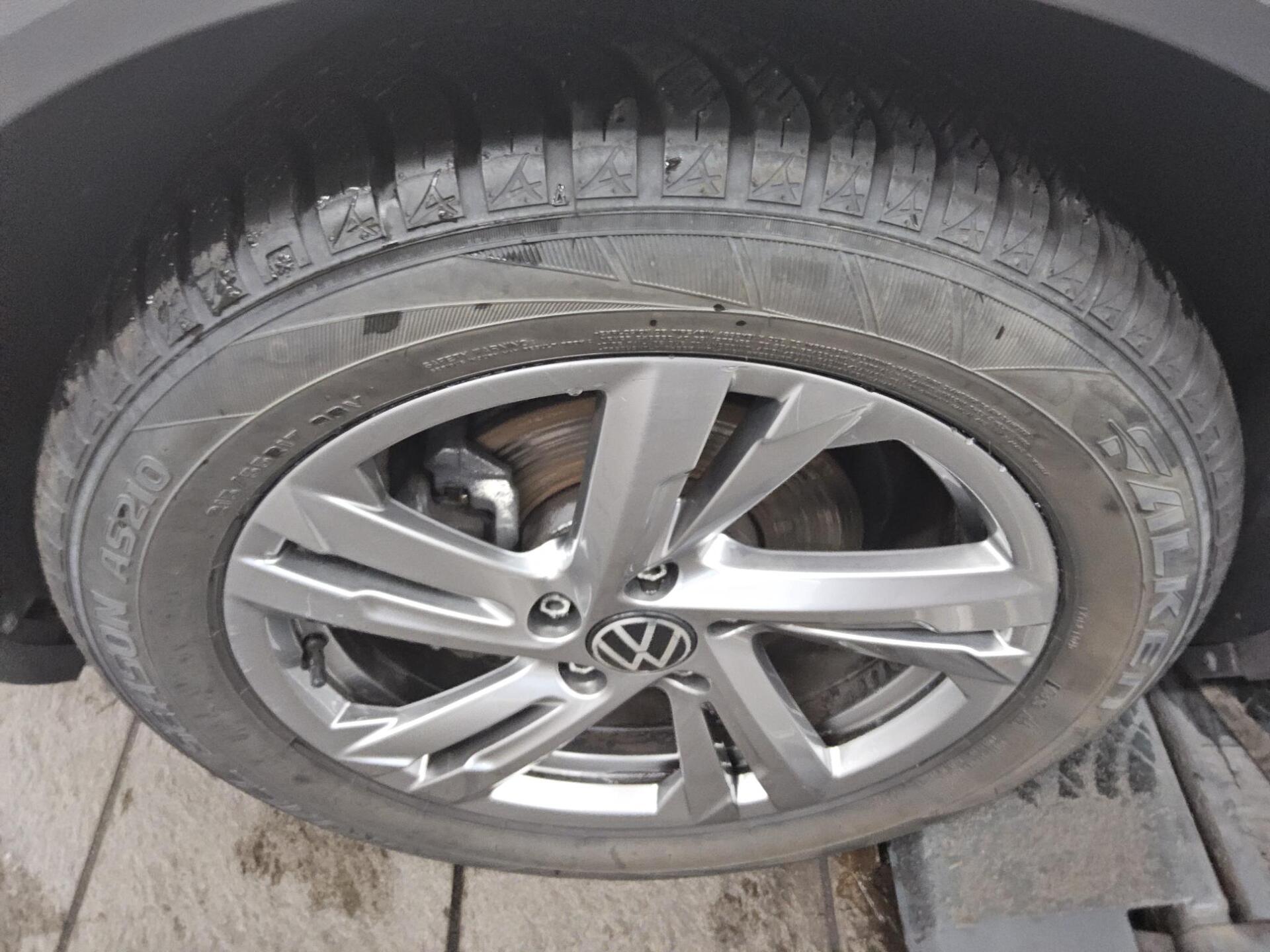 Volkswagen T-Roc 1.0 TSI R-Line Navi DC LED ACC Massage RFK 11