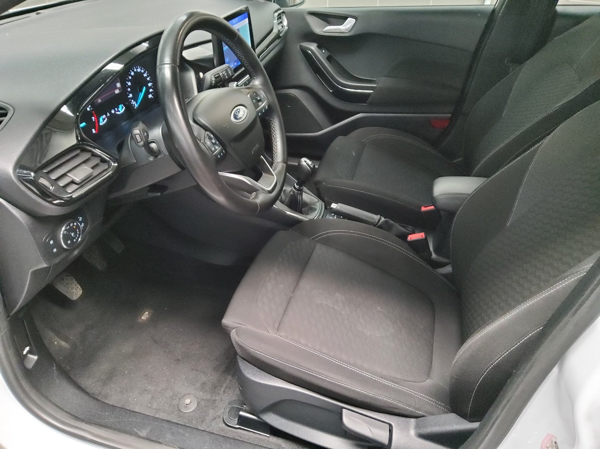 Ford Fiesta 1.0 EB Titanium Navi LED RfK ACC PDC Shz 8