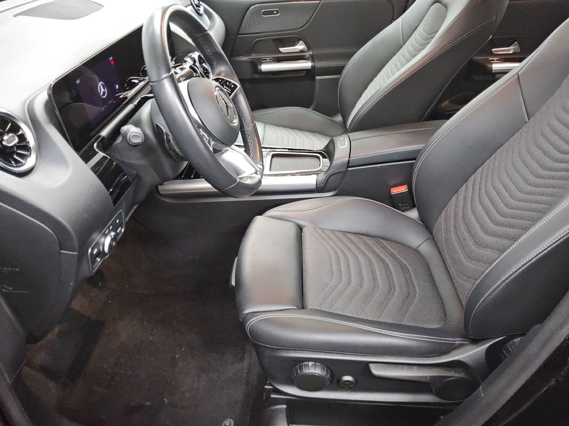 Mercedes-Benz B 250 e Progressive T-Leder Navi LED MBUX 9