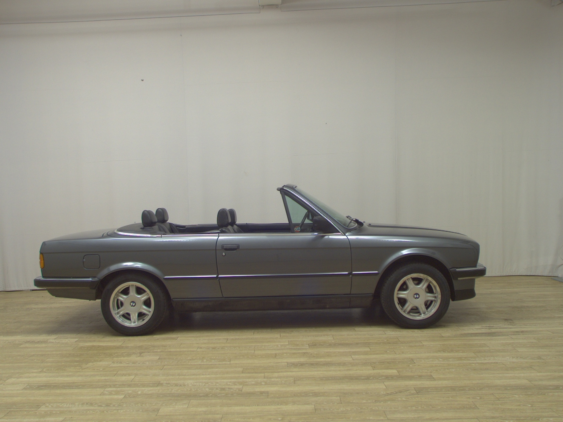 BMW 325i Cabrio Leder Sportsitz Hardtop Radio