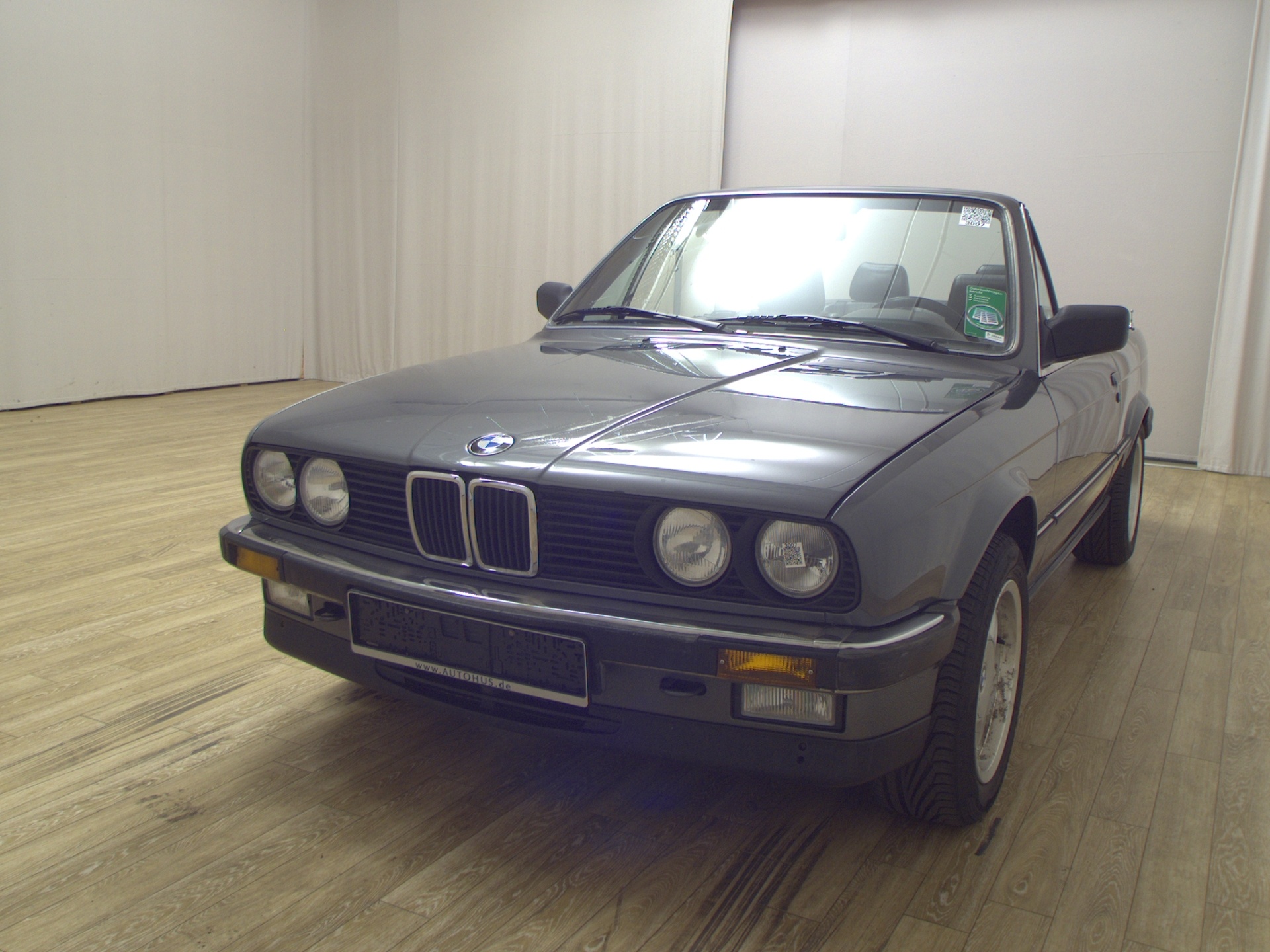 BMW 325i Cabrio Leder Sportsitz Hardtop Radio 2