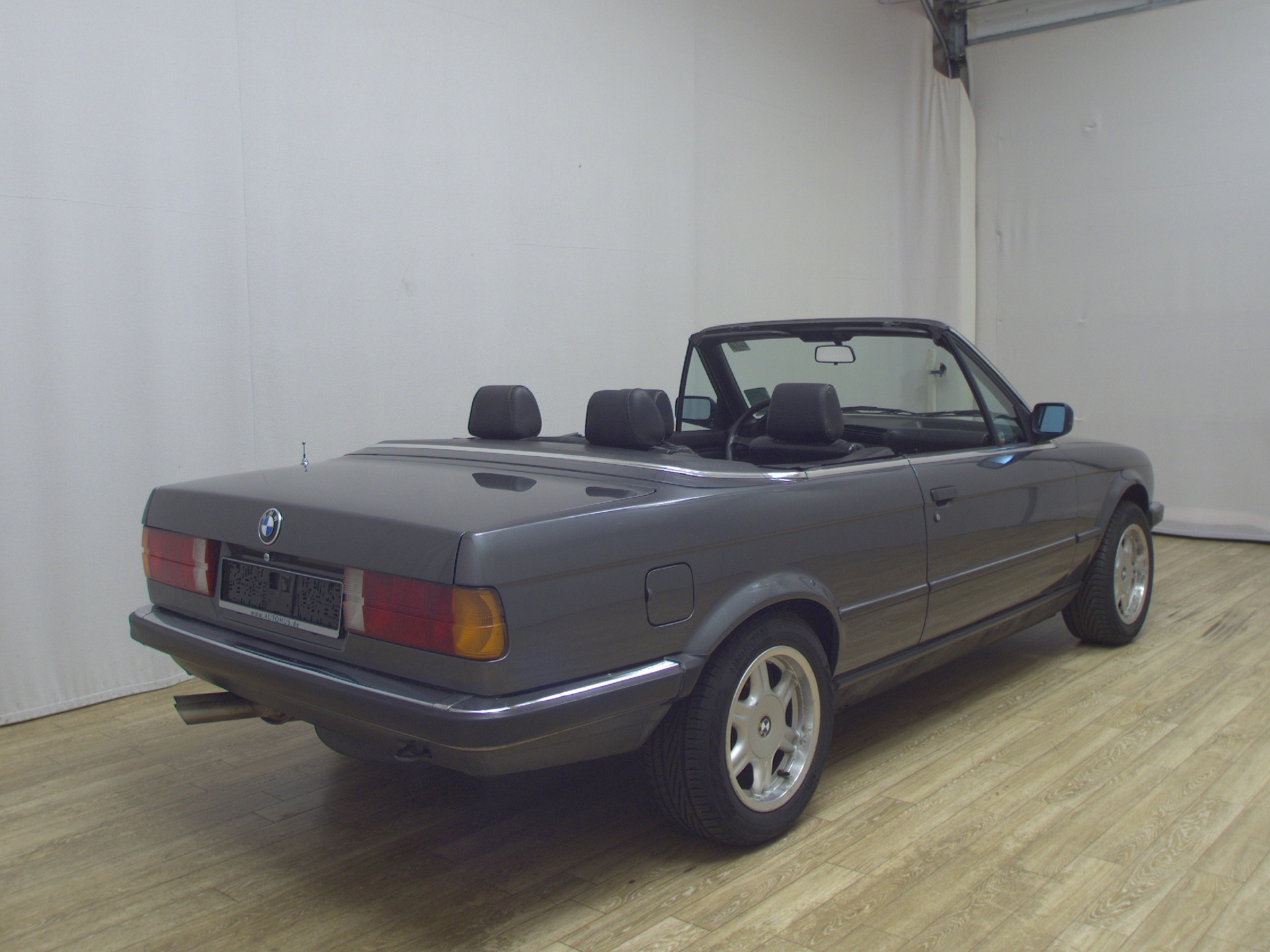 BMW 325i Cabrio Leder Sportsitz Hardtop Radio 4