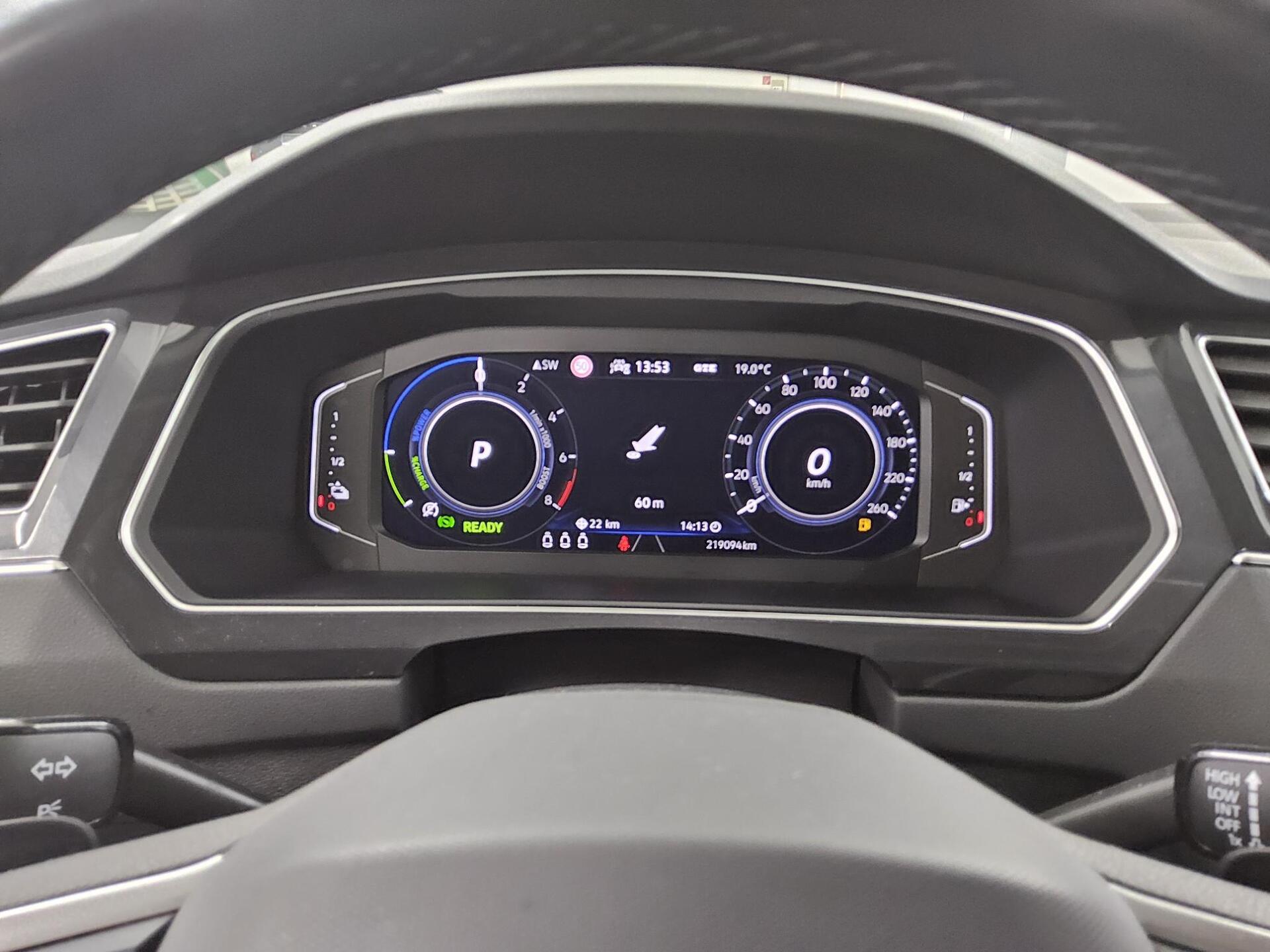 Volkswagen Tiguan 1.4 TSI eHybrid Life Leder Navi LED DC 8