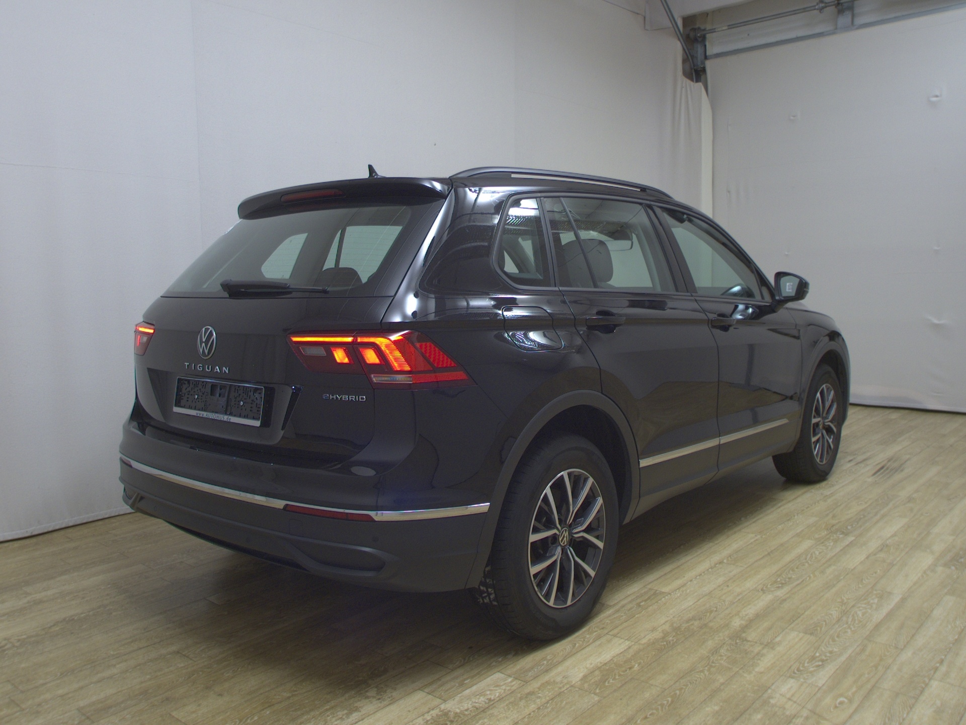 Volkswagen Tiguan 1.4 TSI eHybrid Life Leder Navi LED DC 4