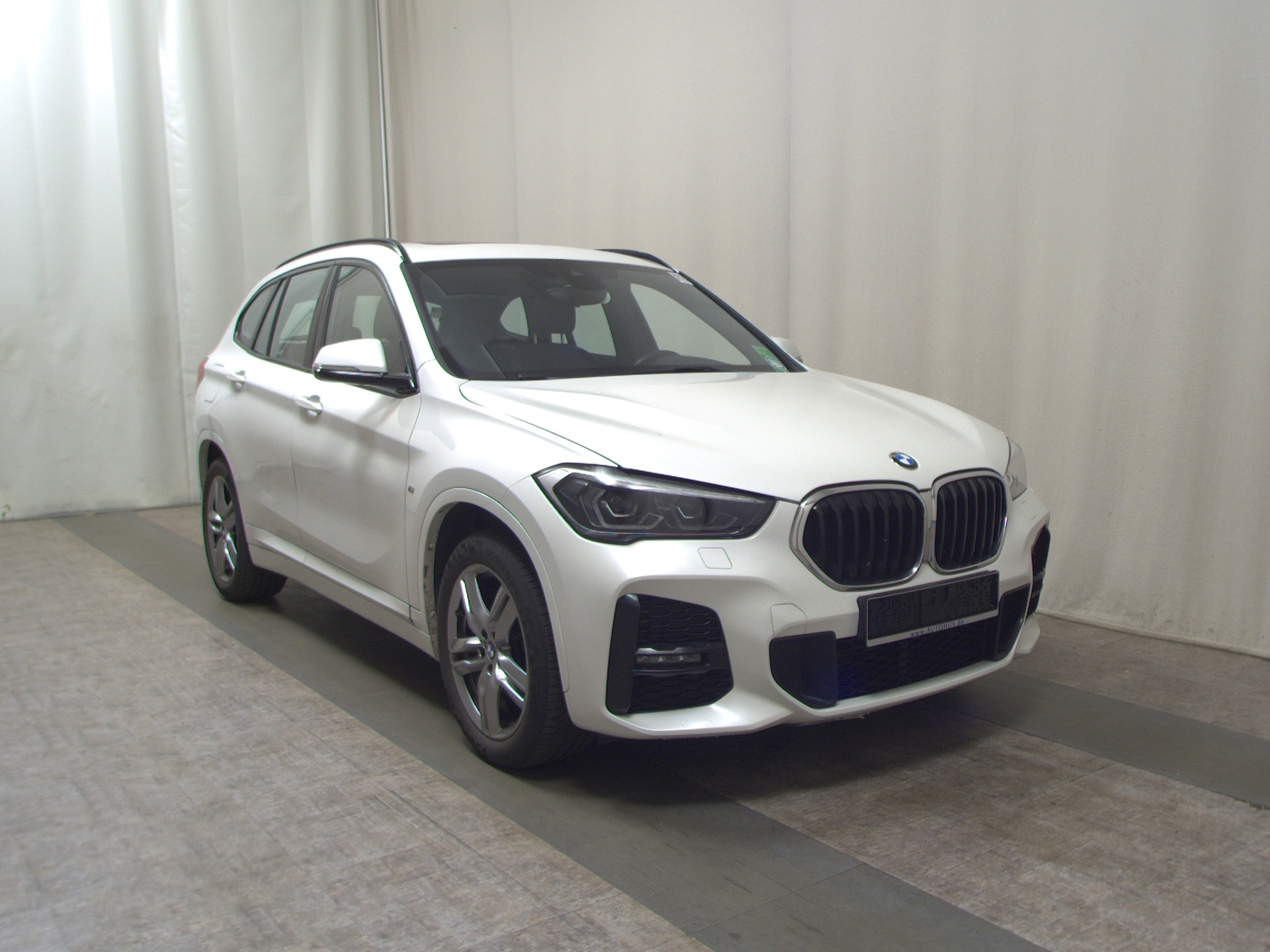 BMW X1 sDrive18d M-Sport 3