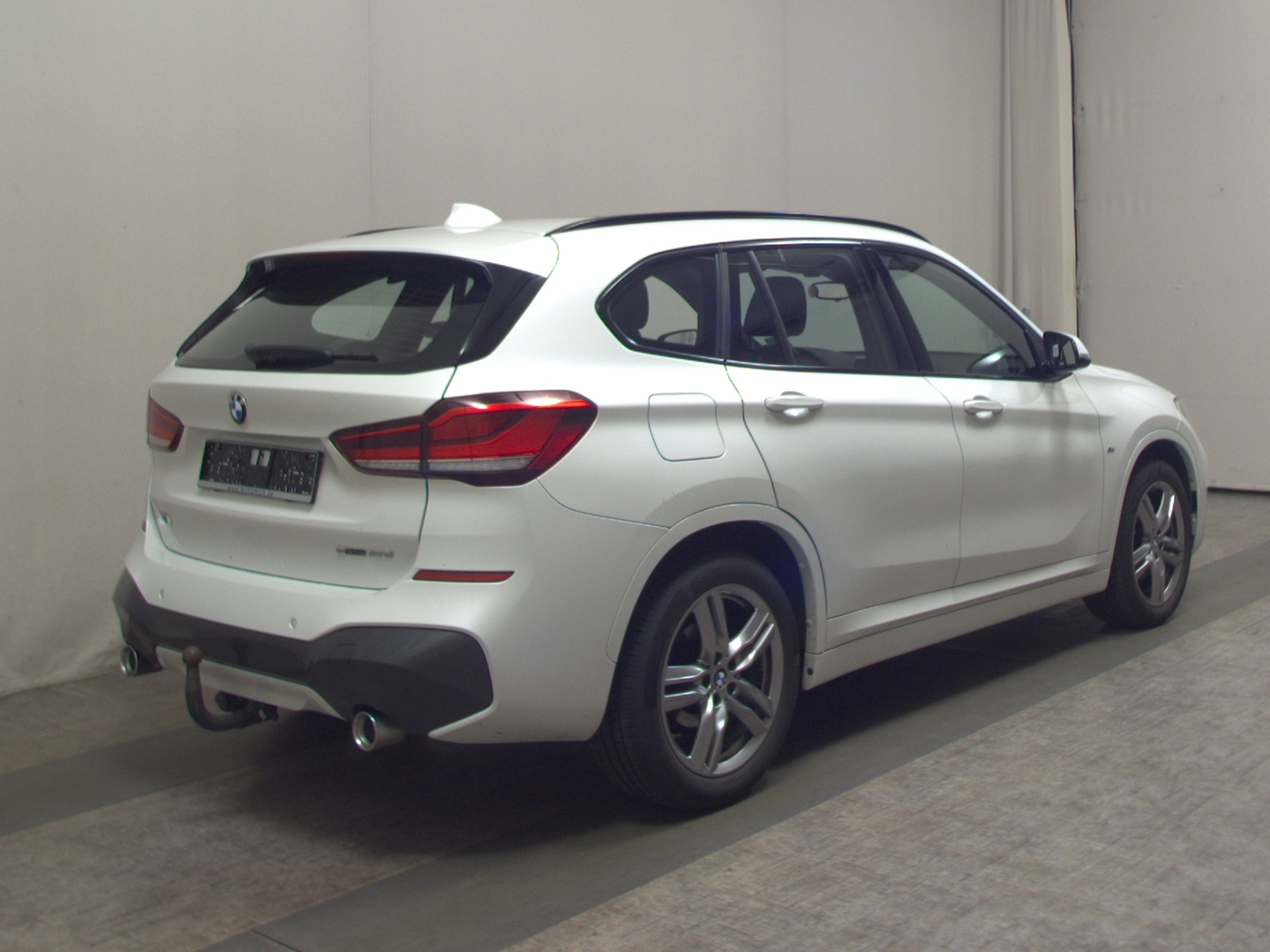 BMW X1 sDrive18d M-Sport 4