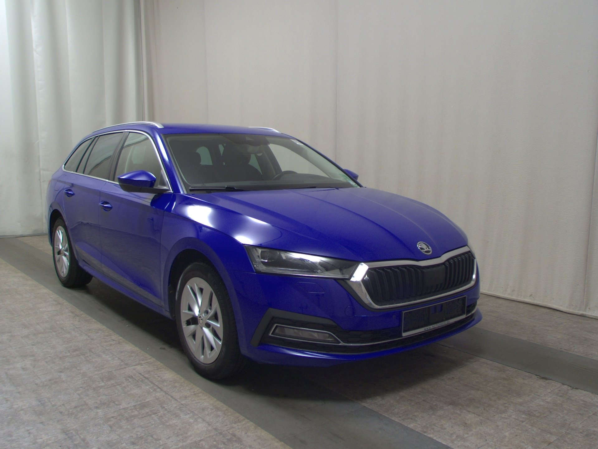 Skoda Octavia Kombi 2.0 TDI Style Navi LED vc HuD Shz 3