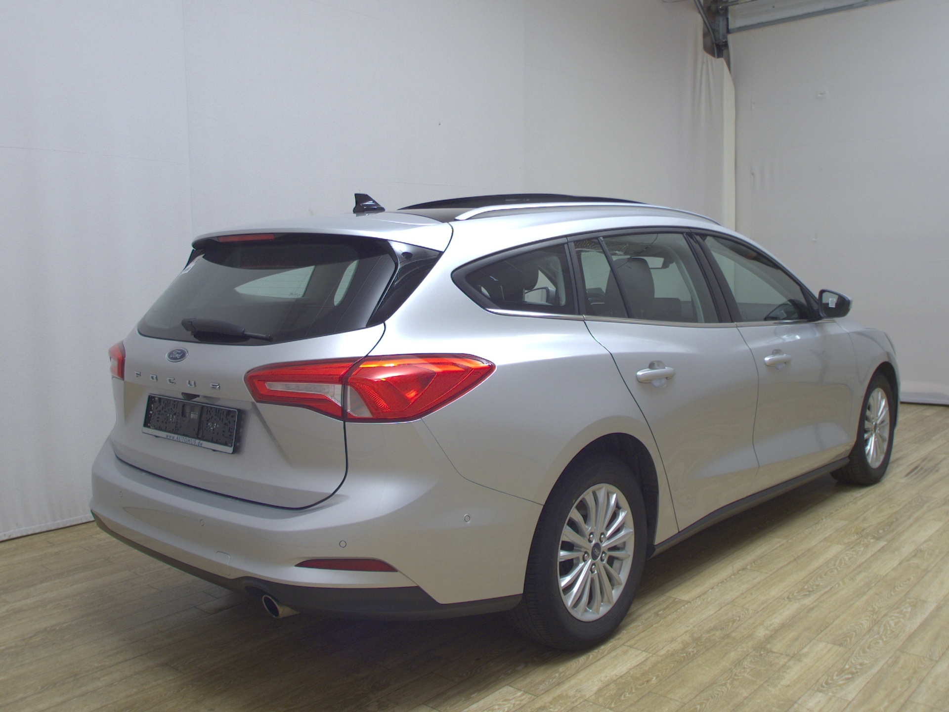 Ford Focus Turnier 2.0 EB Titanium Navi Pano Sthzg 4