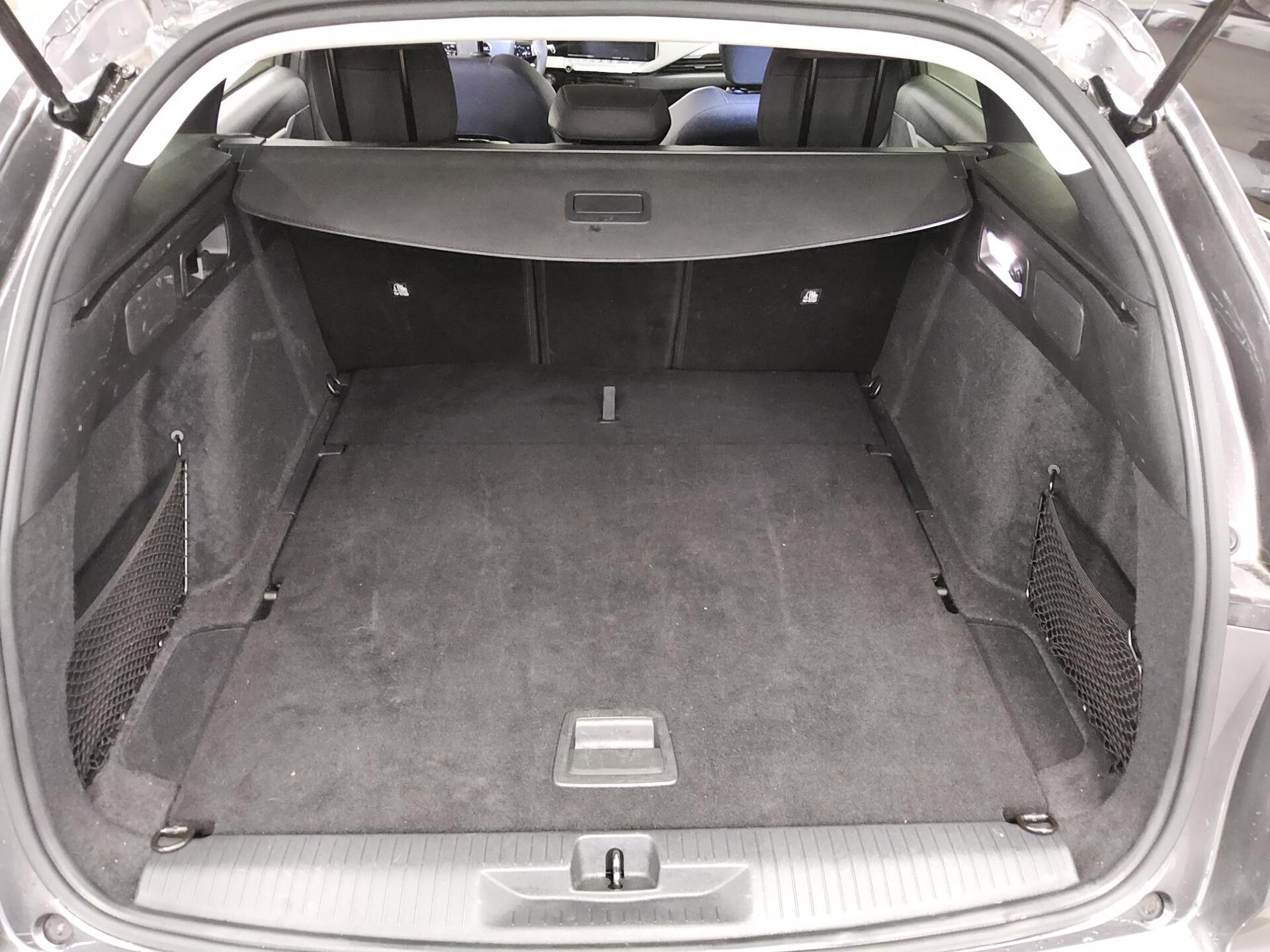 Opel Astra ST 1.2 Turbo Business Ed. Navi LED RfK PDC 12