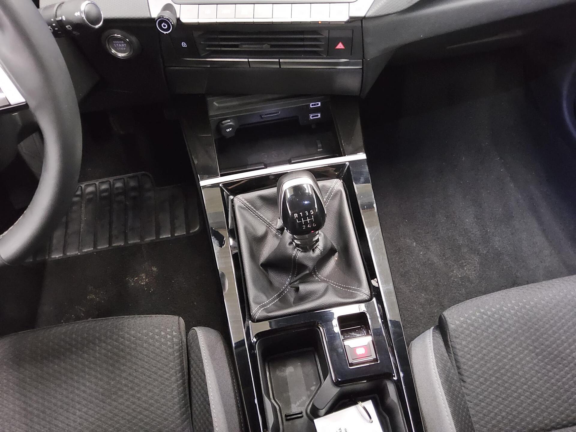 Opel Astra ST 1.2 Turbo Business Ed. Navi LED RfK PDC 6