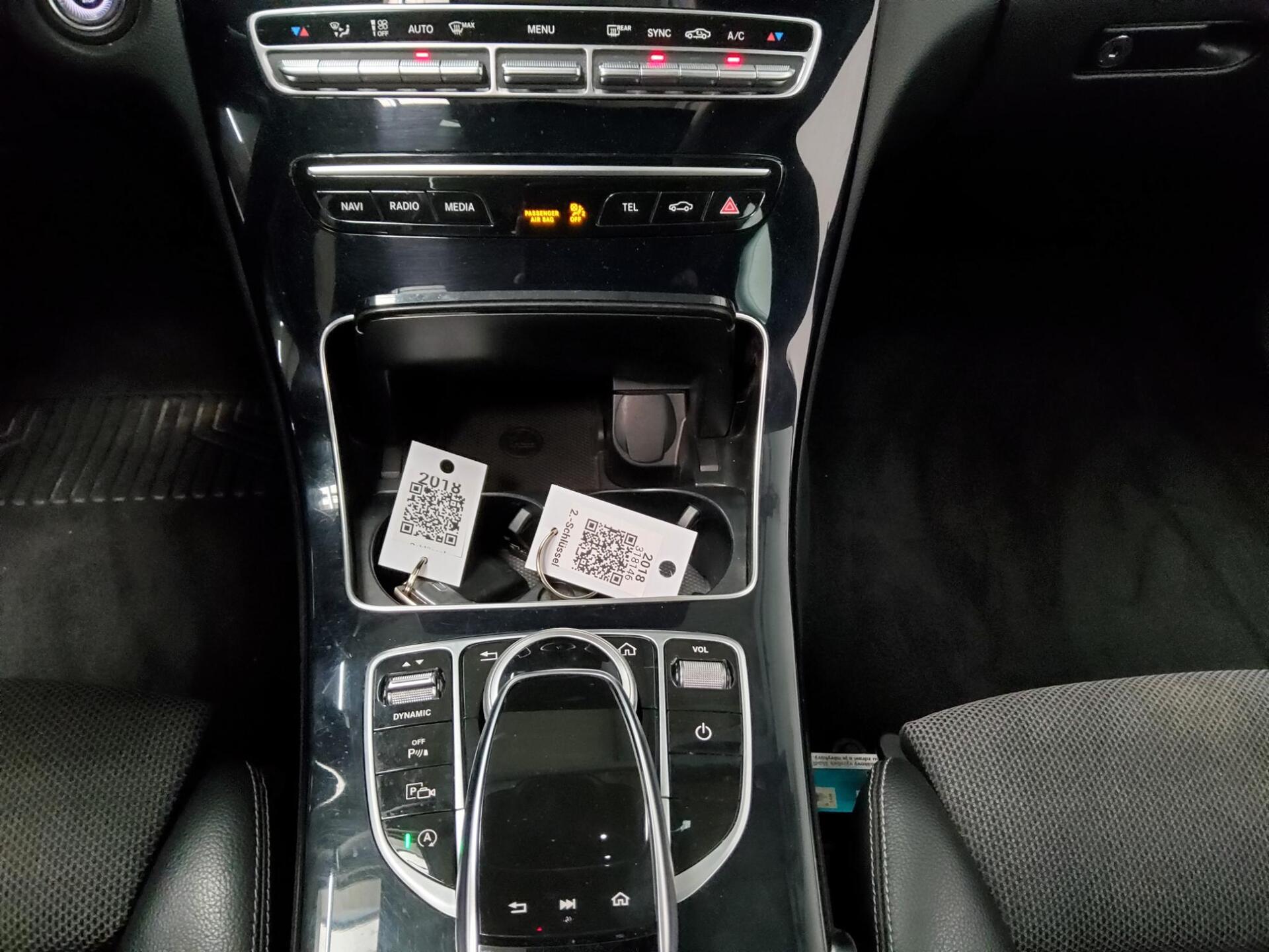 Mercedes-Benz C 200 T d Avantgarde Navi MB-LED Pano AHK RFK 6