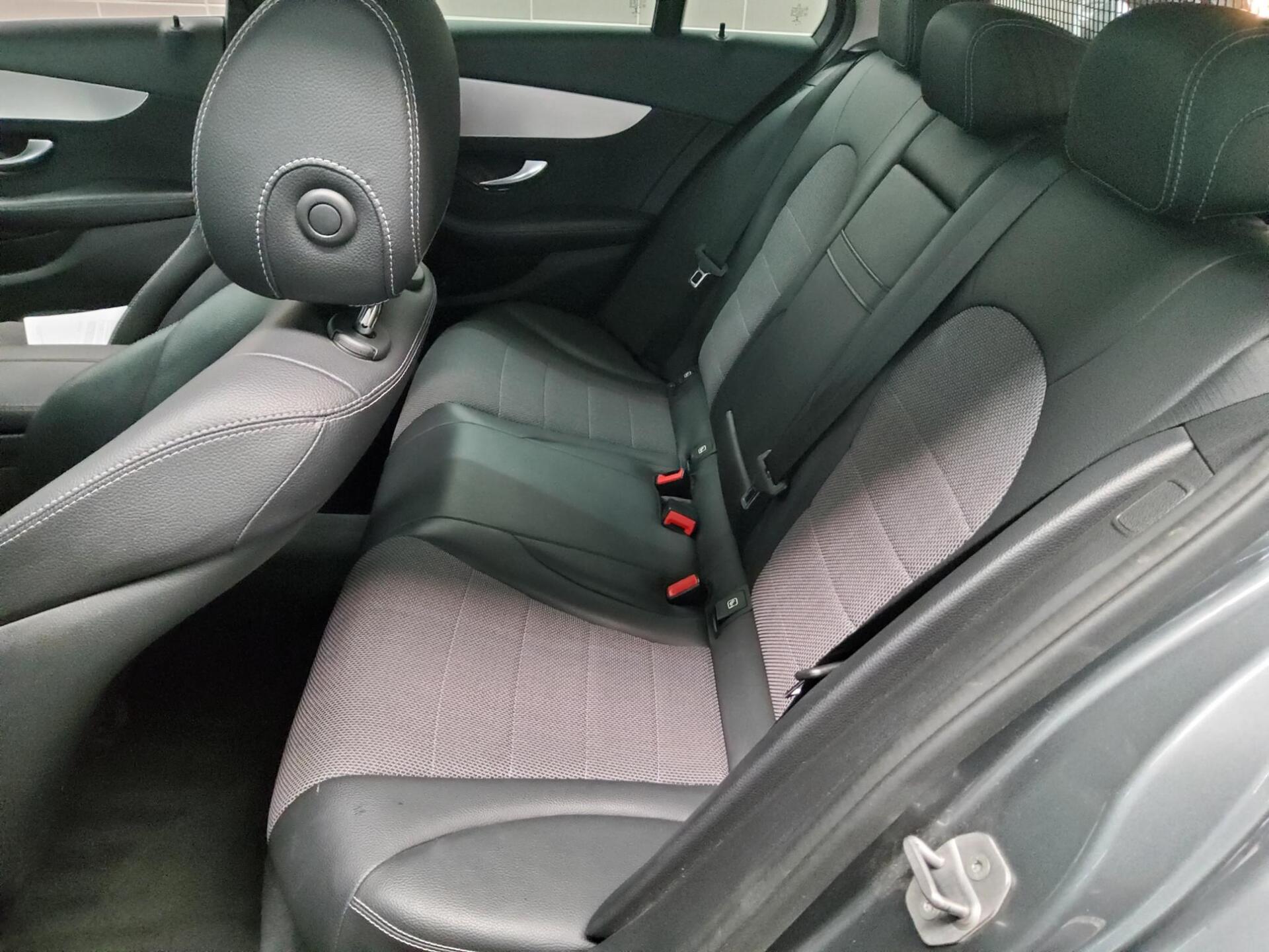 Mercedes-Benz C 200 T d Avantgarde Navi MB-LED Pano AHK RFK 13