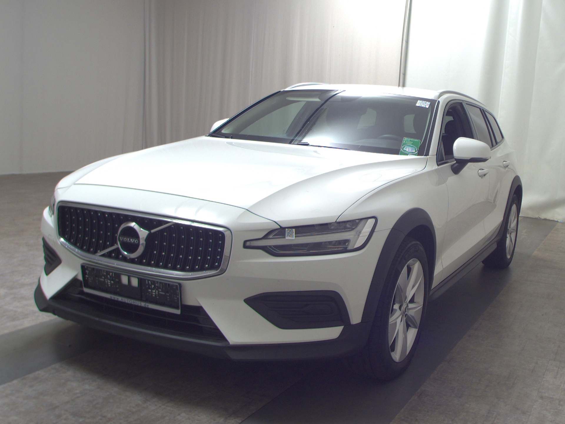Volvo V60 Cross Country B4 D AWD Navi LED AHK RFK ACC 2