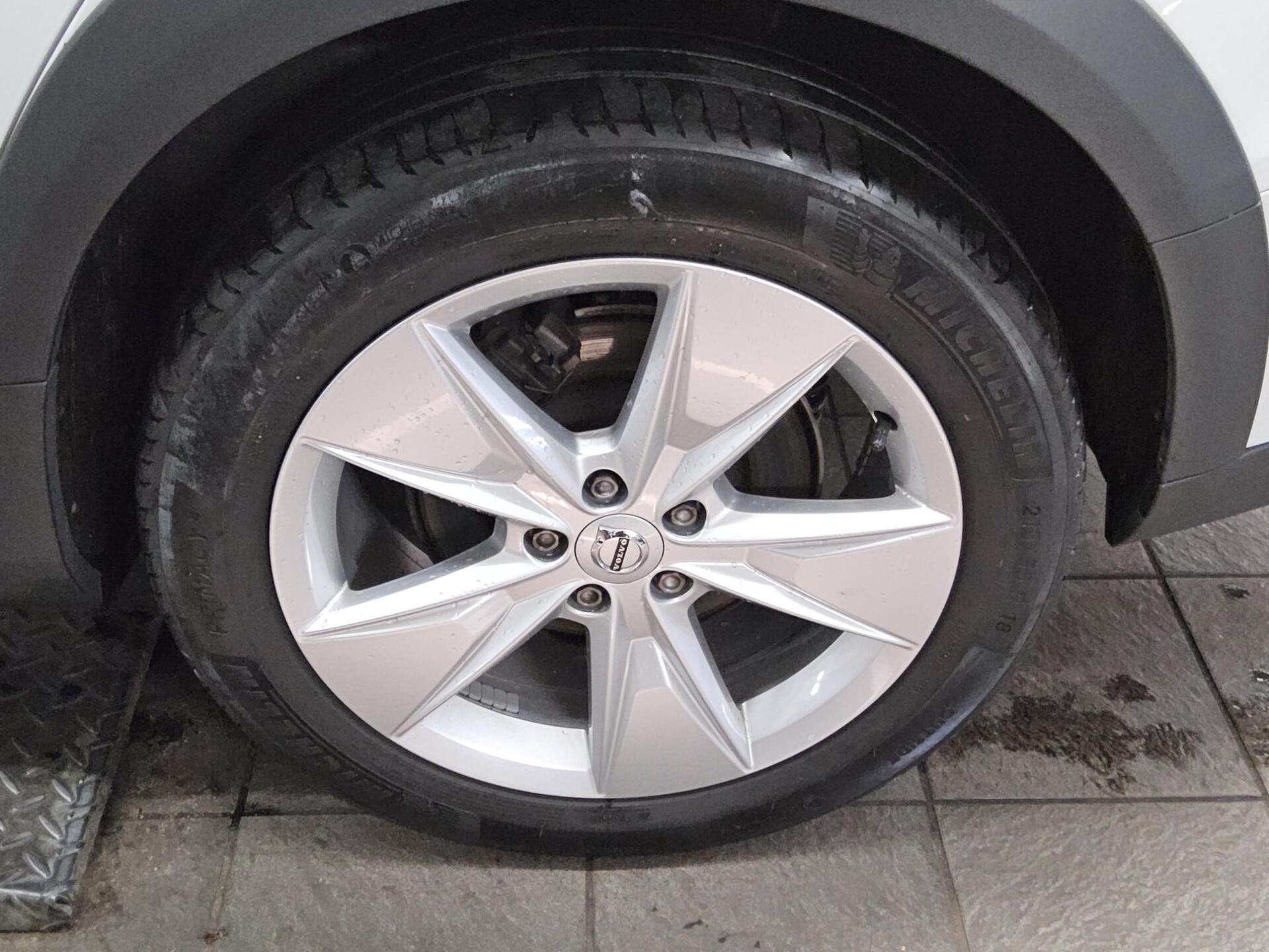 Volvo V60 Cross Country B4 D AWD Navi LED AHK RFK ACC 11