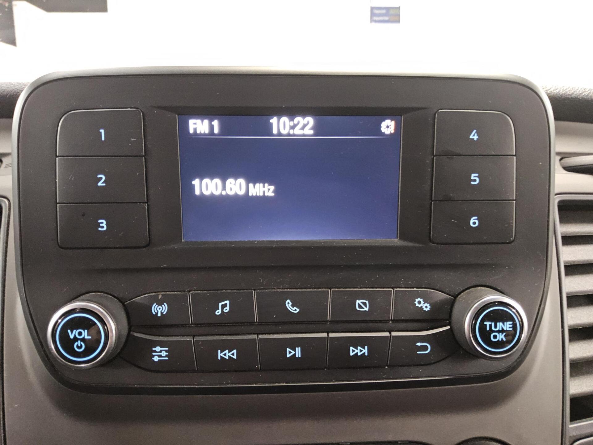 Ford Transit Custom 2.0 TDCi Trend L1 8-Sitze StHzg 7