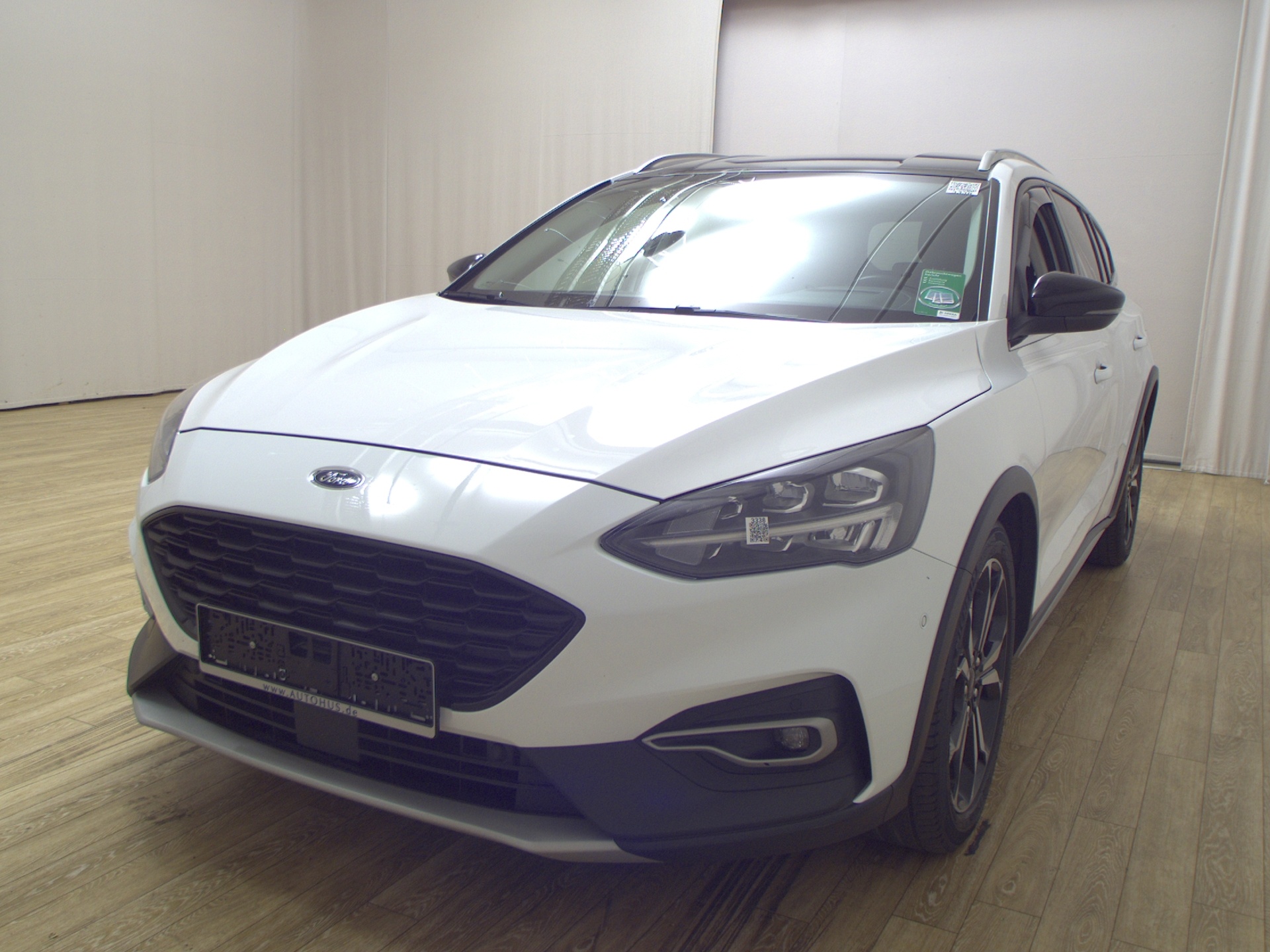 Ford Focus Turnier 1.5 EB Active Vignale Navi HuD AHK 2
