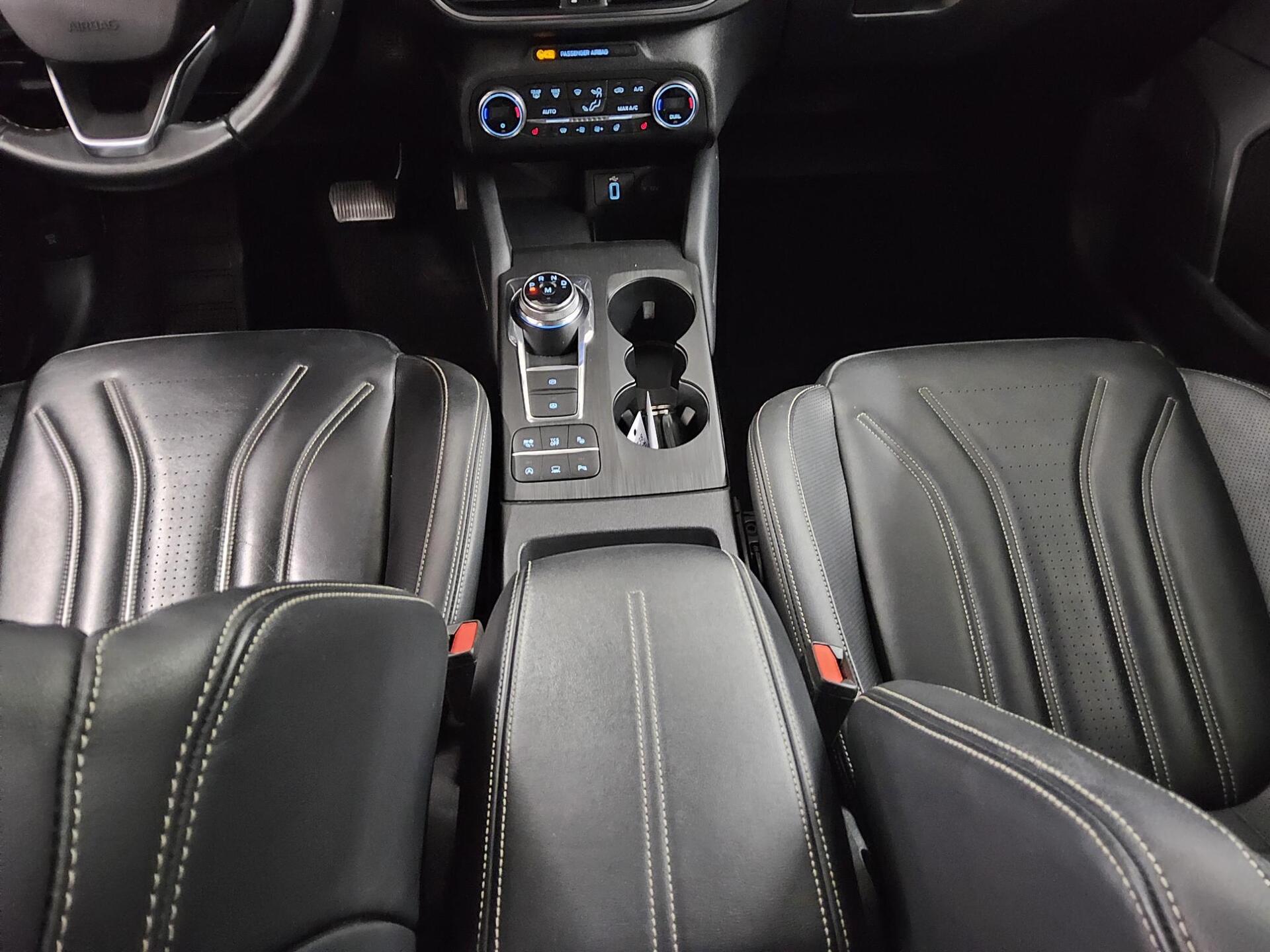 Ford Focus Turnier 1.5 EB Active Vignale Navi HuD AHK 6