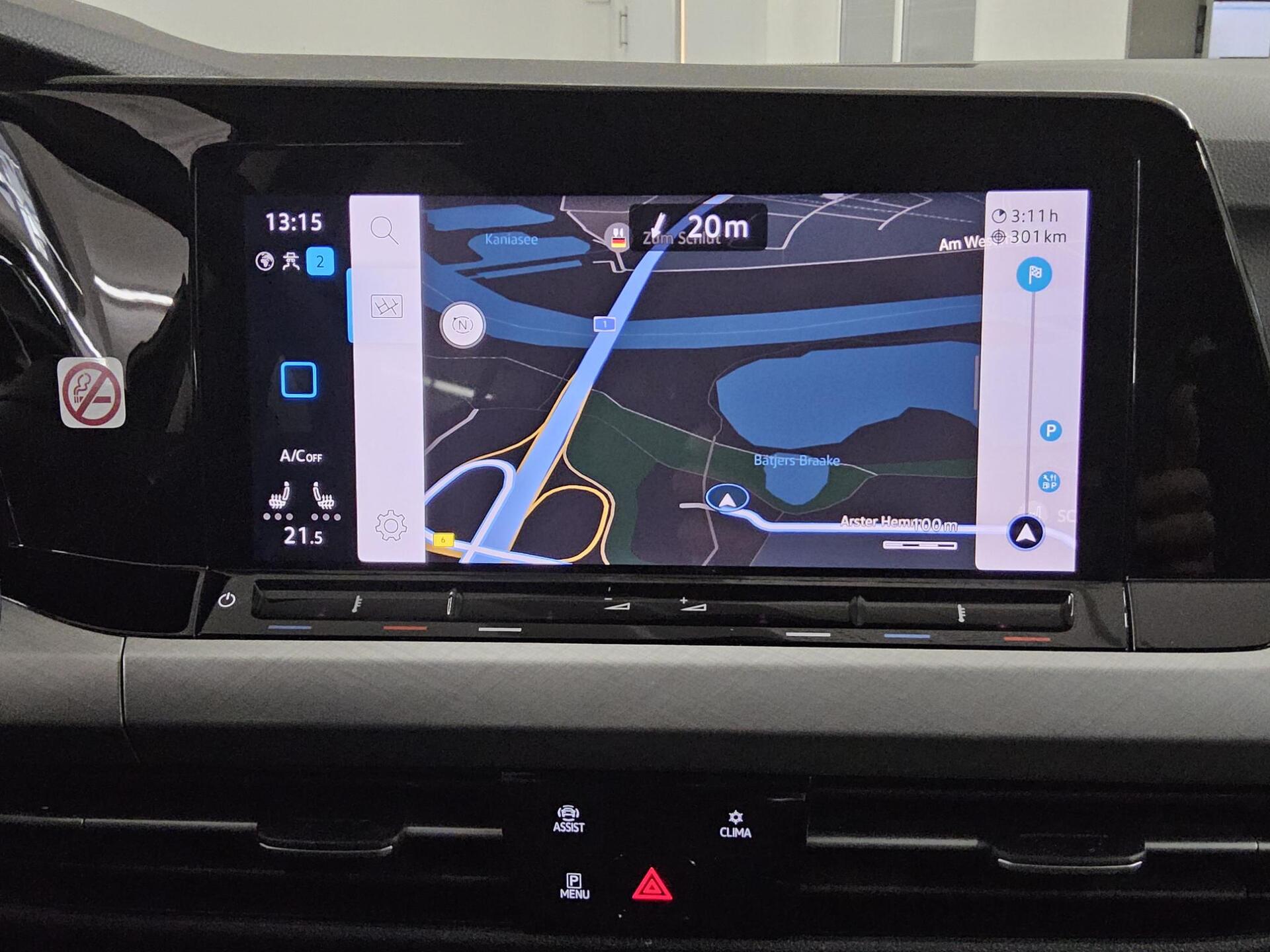 Volkswagen Golf-8 Var. 1.5 TSI Life Navi LED Shz DC 7