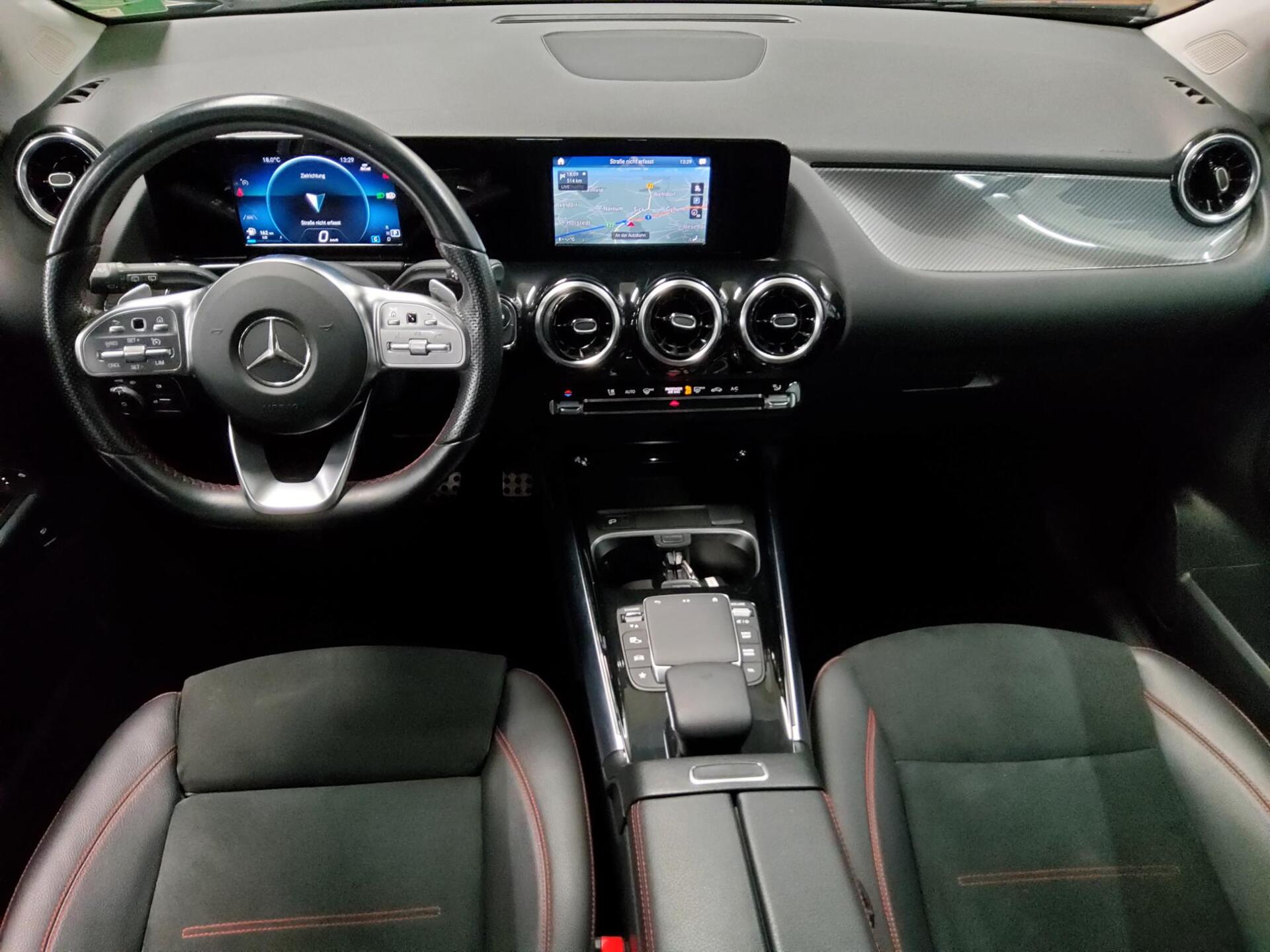 Mercedes-Benz GLA 220 d AMG-Line Navi LED MBUX AHK RFK 5