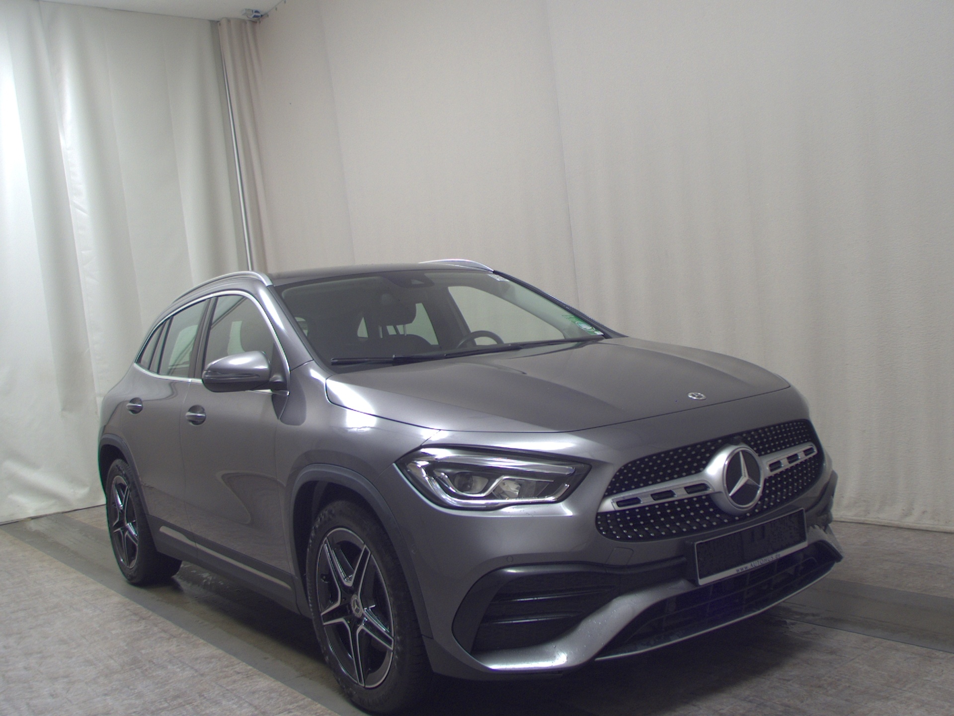 Mercedes-Benz GLA 220 d AMG-Line Navi LED MBUX AHK RFK 3