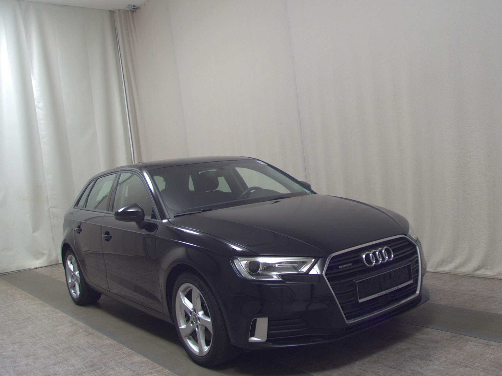 Audi A3 Sportback 40 TFSI Qu. sport Navi Xenon VC 3