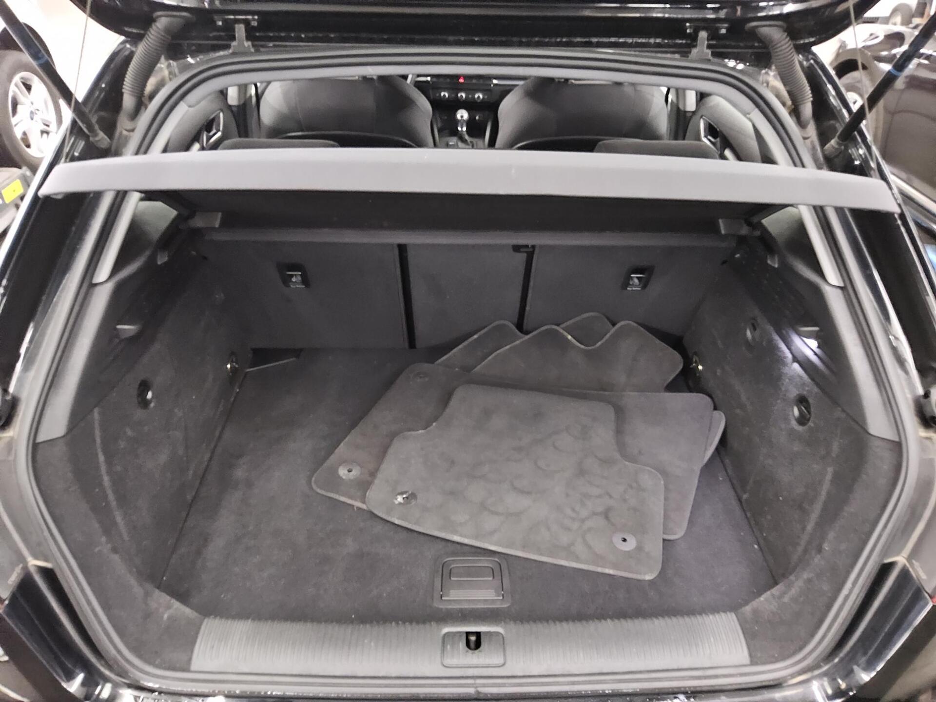 Audi A3 Sportback 40 TFSI Qu. sport Navi Xenon VC 12