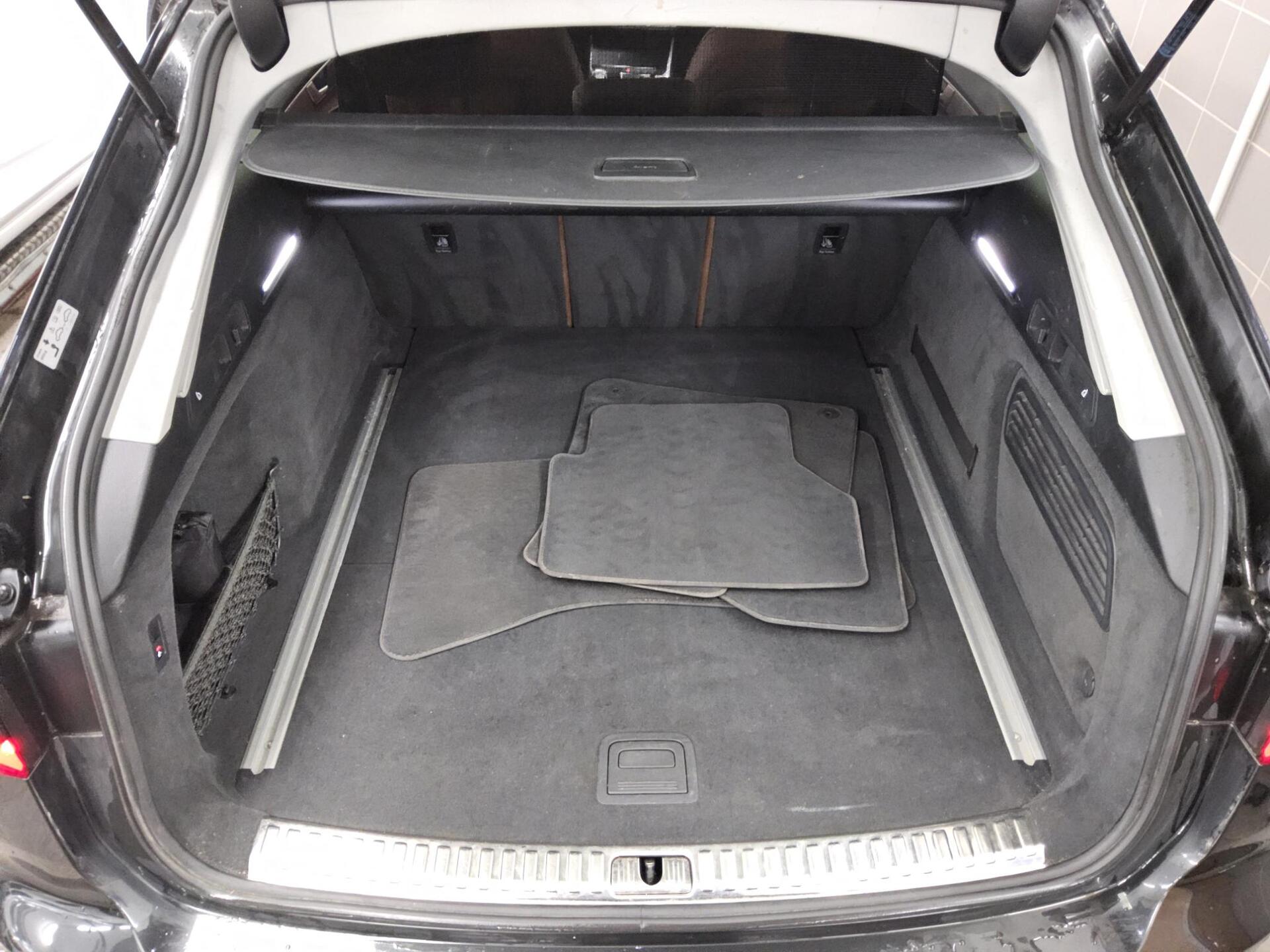 Audi A6 Avant 40 TDI Leder Navi+ vc LED RfK AHK ACC 12