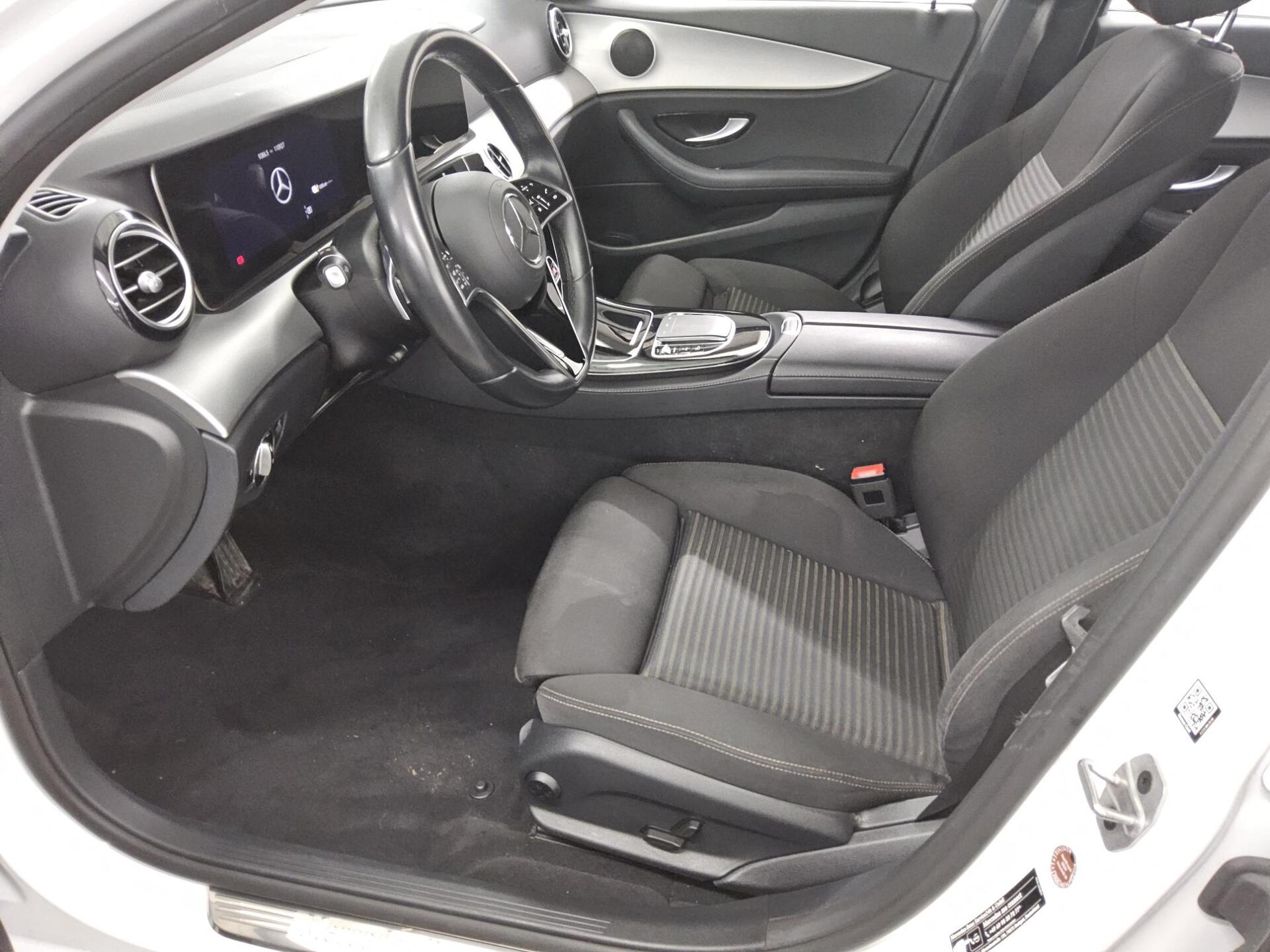 Mercedes-Benz E 300 e Avantgarde Navi LED Widescreen RFK 9